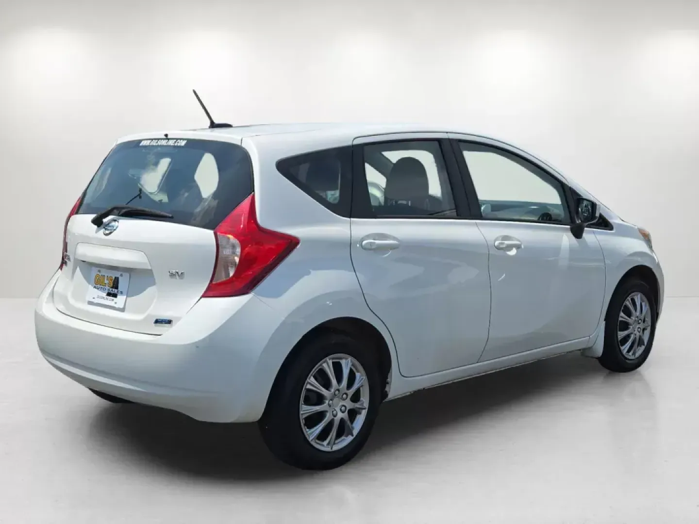 2016 /Charcoal Nissan Versa Note SV (3N1CE2CP5GL) with an Other engine, located at 7000 Northlake Connector, Columbus, GA, 31904, (706) 987-8085, 32.524975, -84.978134 - ### Discover Your Perfect Commuter Companion: 2016 Nissan Versa Note SV<br /> <br /> Are you in the market for a reliable and affordable vehicle that seamlessly fits into your busy lifestyle? Look no further than Gils Auto - Columbus #2! Located at 7000 Northlake Connector in Columbus, GA, our Buy H - Photo#4