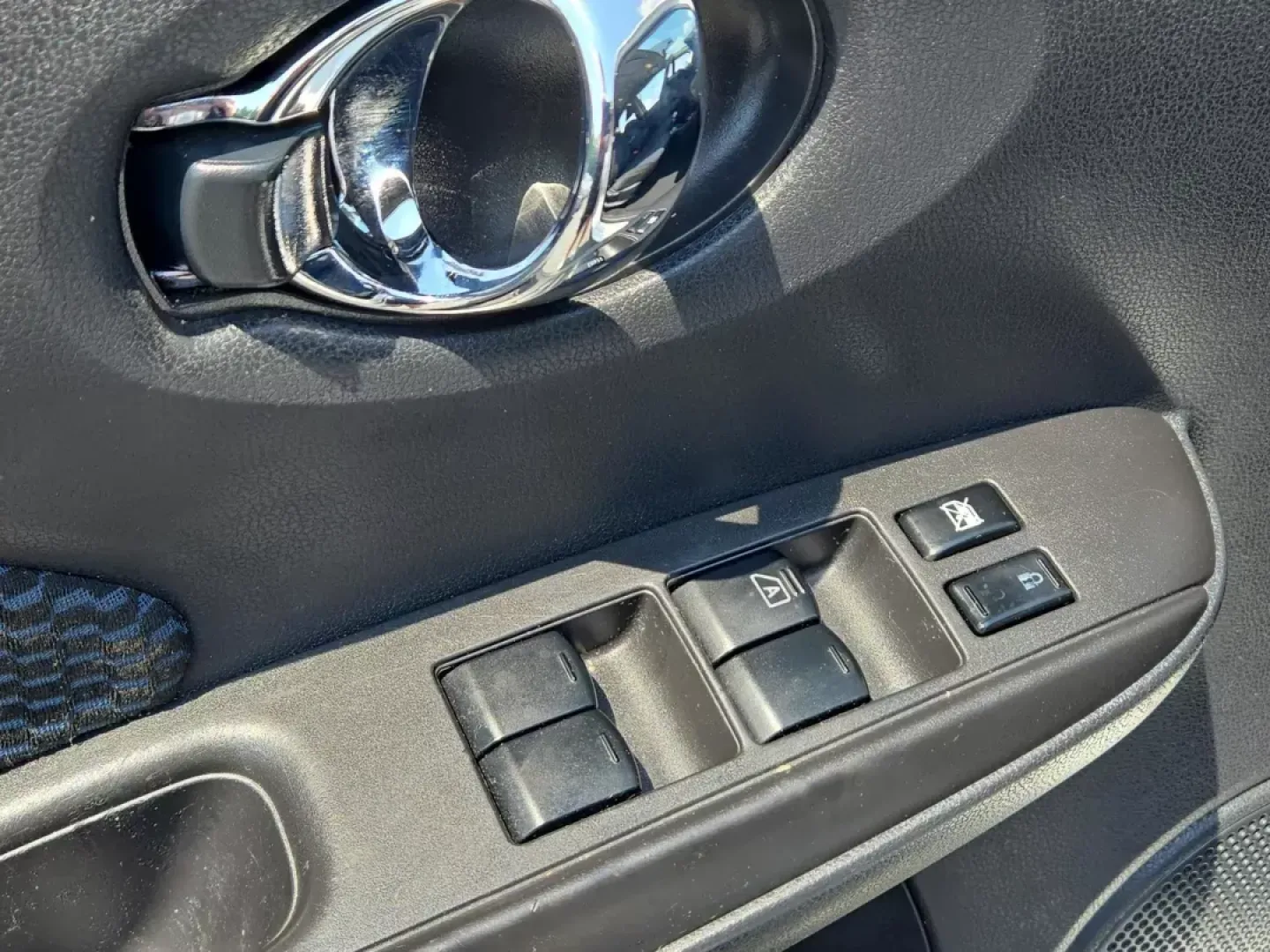 2016 /Charcoal Nissan Versa Note SV (3N1CE2CP5GL) with an Other engine, located at 7000 Northlake Connector, Columbus, GA, 31904, (706) 987-8085, 32.524975, -84.978134 - ### Discover Your Perfect Commuter Companion: 2016 Nissan Versa Note SV<br /> <br /> Are you in the market for a reliable and affordable vehicle that seamlessly fits into your busy lifestyle? Look no further than Gils Auto - Columbus #2! Located at 7000 Northlake Connector in Columbus, GA, our Buy H - Photo#10