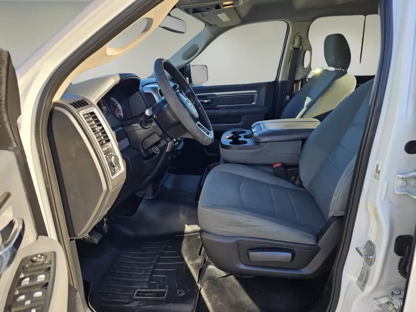 2016 /Diesel Gray/Black Ram 2500 SLT (3C6TR5DT2GG) with an Other engine, located at 804 22nd Ave, Phenix City, AL, 36870, (334) 297-1860, 32.484749, -85.024475 - **Discover Your Next Adventure with the 2016 Ram 2500 SLT at Gils Auto!**<br /> <br /> Whether you're hauling heavy loads, embarking on weekend adventures, or navigating daily commutes, the 2016 Ram 2500 SLT is the versatile pickup truck you need. With its robust build and impressive features, this - Photo#9