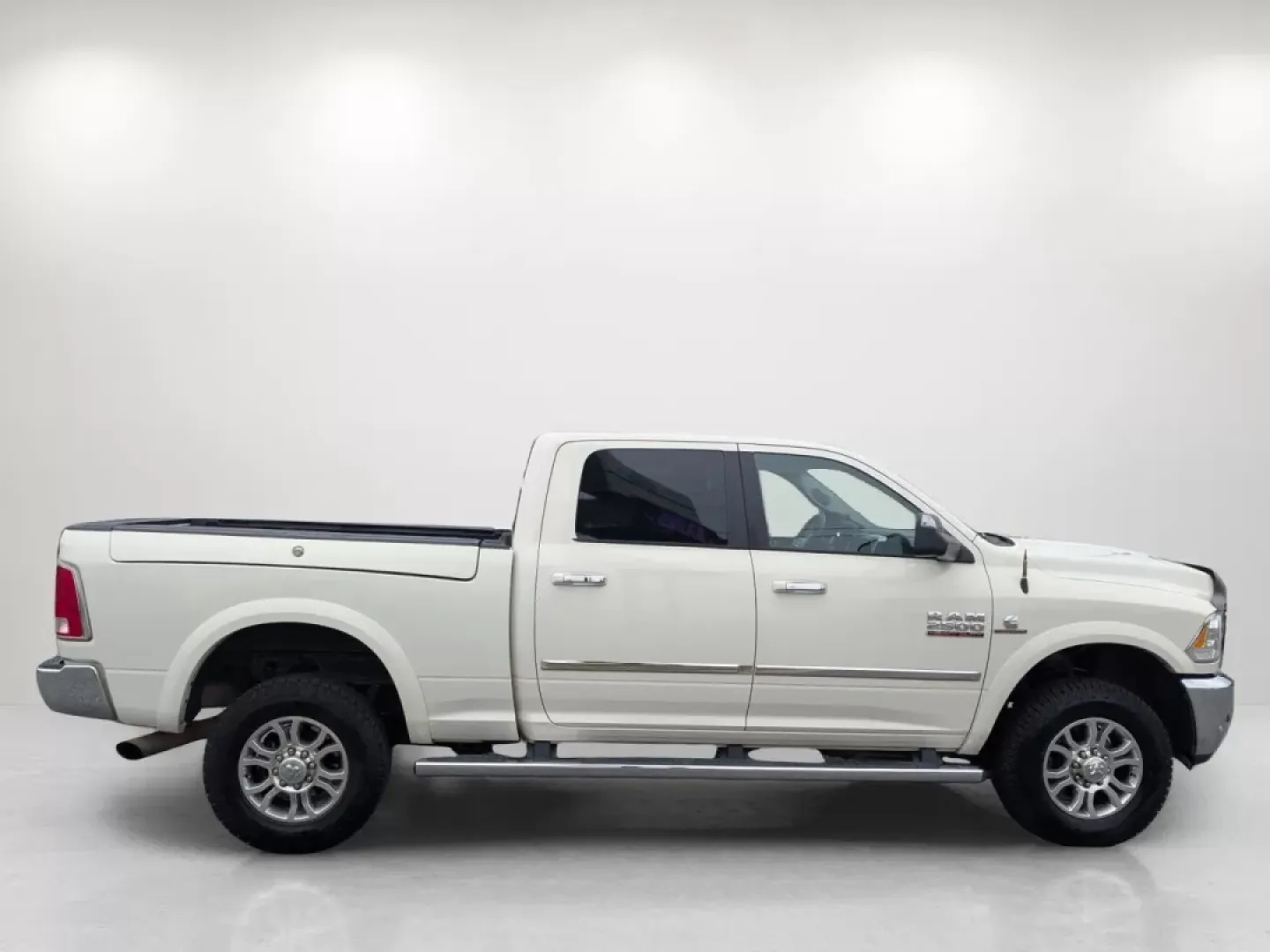 2016 /Black Ram 2500 Laramie (3C6UR5FL7GG) with an Other engine, located at 804 22nd Ave, Phenix City, AL, 36870, (334) 297-1860, 32.484749, -85.024475 - **Discover Your Next Adventure with the 2016 Ram 2500 Laramie Crew Cab Pickup at Gils Auto, Phenix City!**<br /> <br /> Are you ready to tackle both your workweek and weekend adventures with unmatched confidence? The 2016 Ram 2500 Laramie is your perfect companion for fulfilling all your hauling nee - Photo#3