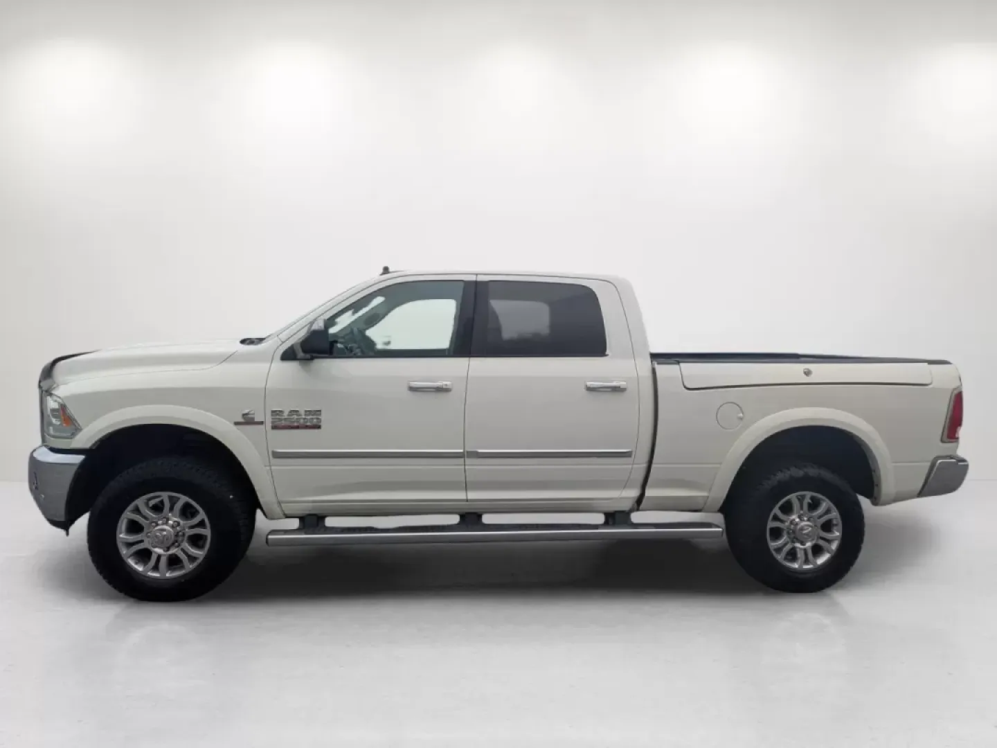 2016 /Black Ram 2500 Laramie (3C6UR5FL7GG) with an Other engine, located at 804 22nd Ave, Phenix City, AL, 36870, (334) 297-1860, 32.484749, -85.024475 - **Discover Your Next Adventure with the 2016 Ram 2500 Laramie Crew Cab Pickup at Gils Auto, Phenix City!**<br /> <br /> Are you ready to tackle both your workweek and weekend adventures with unmatched confidence? The 2016 Ram 2500 Laramie is your perfect companion for fulfilling all your hauling nee - Photo#7