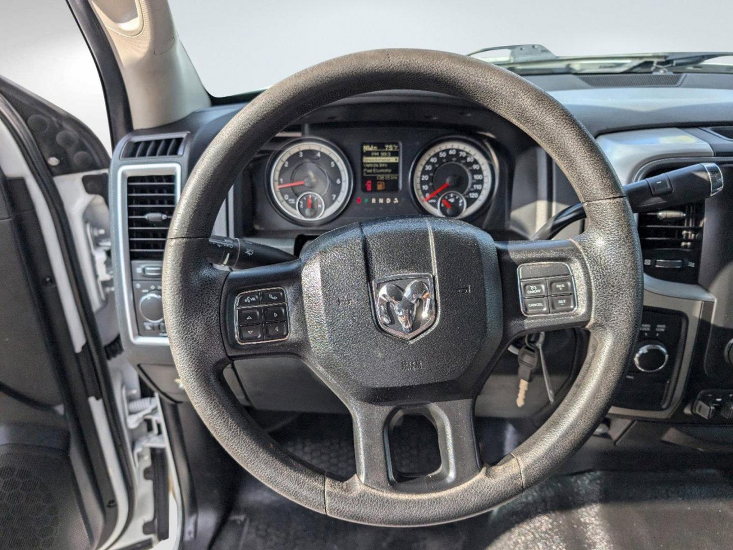 2016 /Diesel Gray/Black Ram 2500 SLT (3C6TR5DT5GG) with an Regular Unleaded V-8 5.7 L/345 engine, 6-Speed Automatic w/OD transmission, located at 5115 14th Ave., Columbus, GA, 31904, (706) 323-0345, 32.511494, -84.971046 - 2016 Ram 2500 SLT - Photo#15