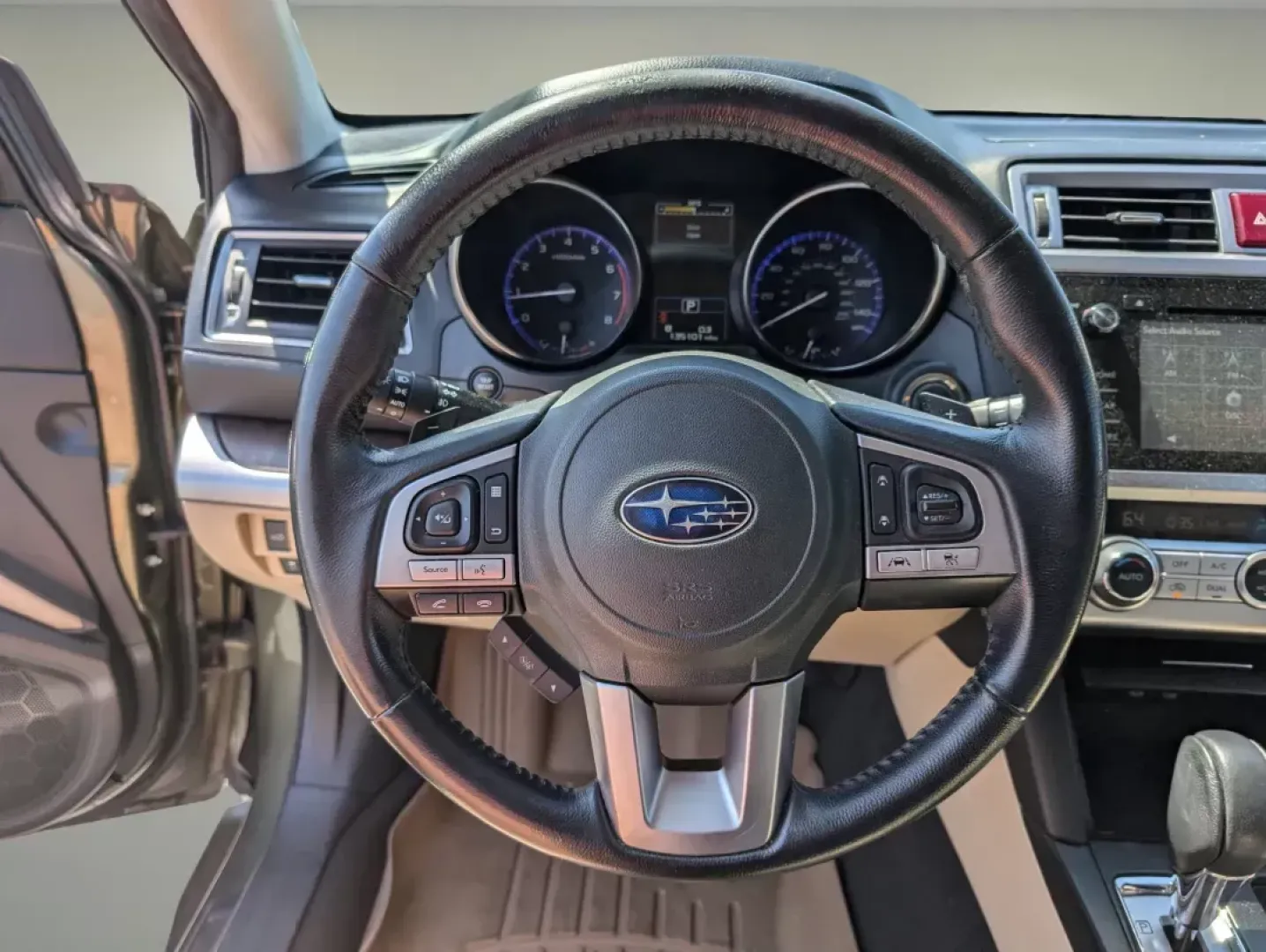 2016 /Warm Ivory Subaru Outback 2.5i Limited (4S4BSBNC2G3) with an Regular Unleaded H-4 2.5 L/152 engine, 6-Speed CVT w/OD transmission, located at 1430 Gateway Drive, Opelika, AL, 36801, (334) 239-0944, 32.637871, -85.409790 - 2016 Subaru Outback 2.5i Limited - Photo#13