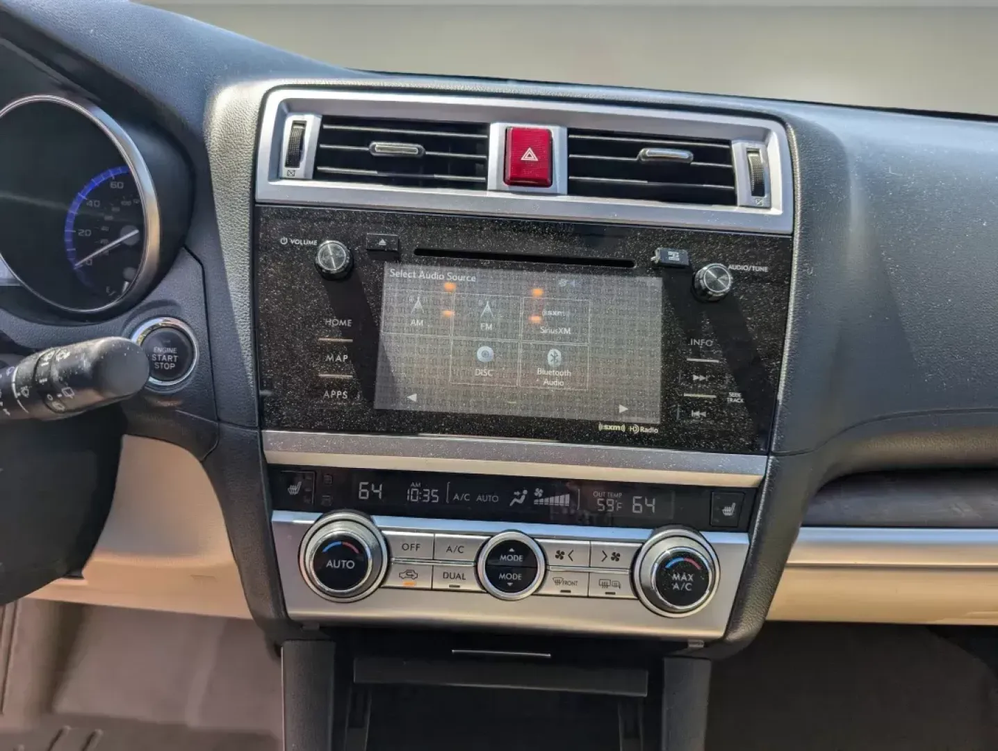 2016 /Warm Ivory Subaru Outback 2.5i Limited (4S4BSBNC2G3) with an Regular Unleaded H-4 2.5 L/152 engine, 6-Speed CVT w/OD transmission, located at 1430 Gateway Drive, Opelika, AL, 36801, (334) 239-0944, 32.637871, -85.409790 - 2016 Subaru Outback 2.5i Limited - Photo#14