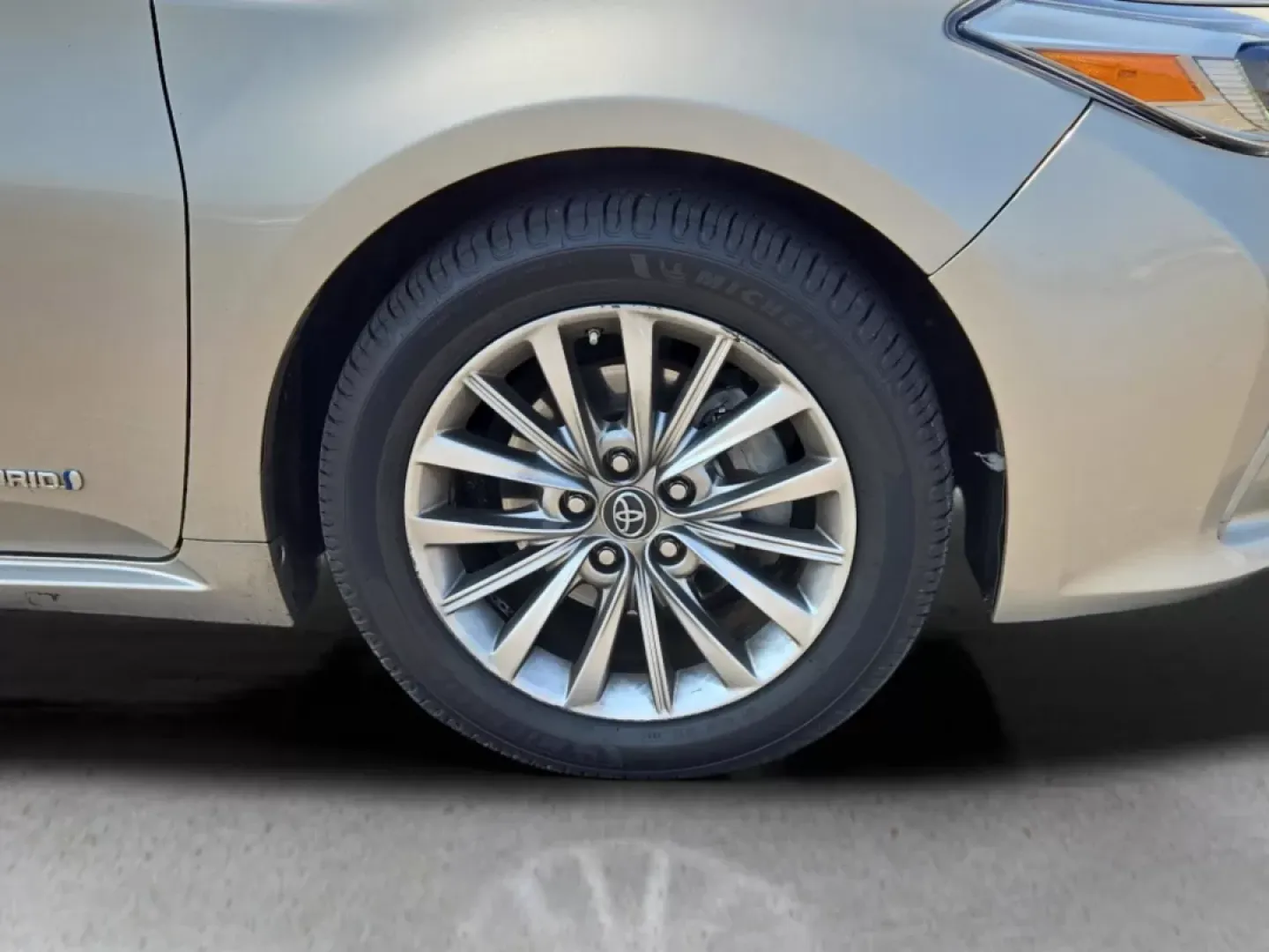 2016 Toyota Avalon Hybrid Limited (4T1BD1EBXGU) with an Other engine, located at 521 Old Farm Lane Rd, Prattville, AL, 36066, (334) 325-1505, 32.482460, -86.416367 - **Elevate Your Driving Experience with the 2016 Toyota Avalon Hybrid Perfect for Family Adventures and Daily Commuting!**<br /> <br /> Are you in search of a vehicle that seamlessly integrates luxury, efficiency, and practicality? Look no further than the 2016 Toyota Avalon Hybrid, now available at - Photo#2