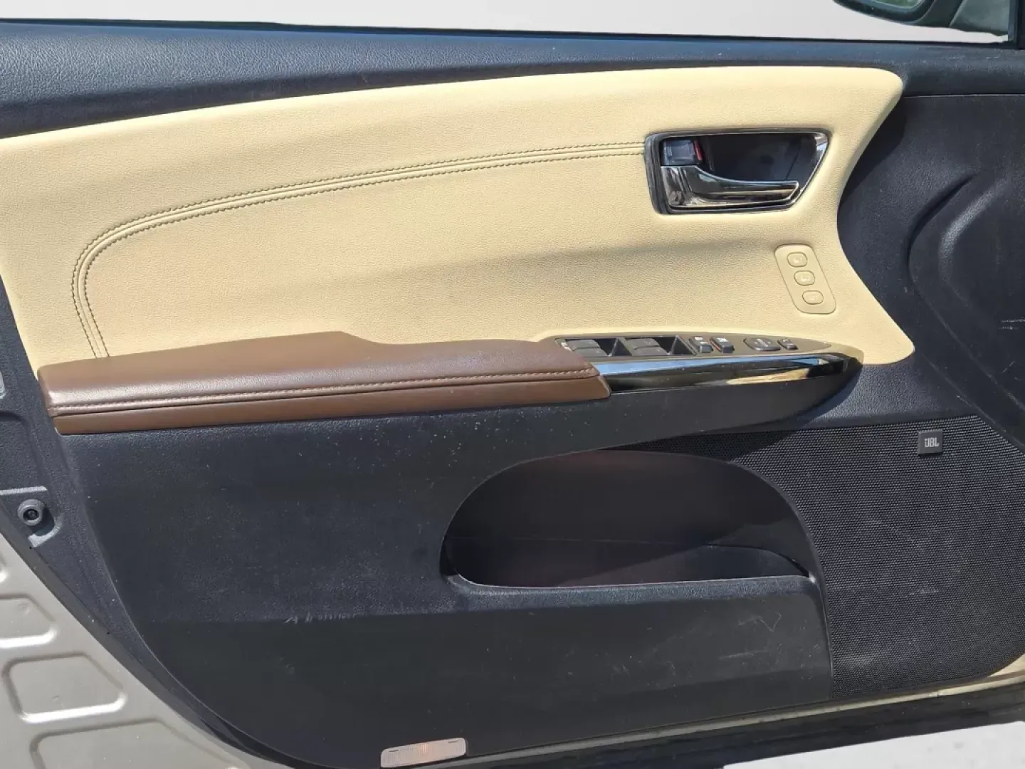 2016 Toyota Avalon Hybrid Limited (4T1BD1EBXGU) with an Other engine, located at 521 Old Farm Lane Rd, Prattville, AL, 36066, (334) 325-1505, 32.482460, -86.416367 - **Elevate Your Driving Experience with the 2016 Toyota Avalon Hybrid Perfect for Family Adventures and Daily Commuting!**<br /> <br /> Are you in search of a vehicle that seamlessly integrates luxury, efficiency, and practicality? Look no further than the 2016 Toyota Avalon Hybrid, now available at - Photo#9