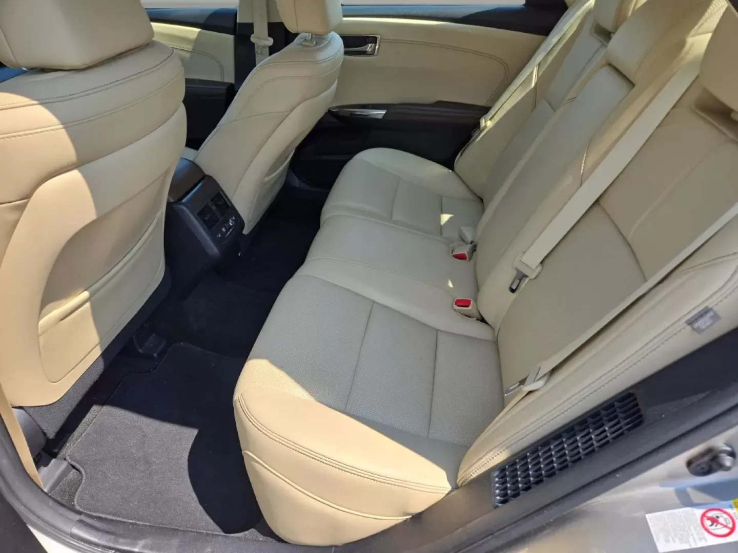 2016 Toyota Avalon Hybrid Limited (4T1BD1EBXGU) with an Other engine, located at 521 Old Farm Lane Rd, Prattville, AL, 36066, (334) 325-1505, 32.482460, -86.416367 - **Elevate Your Driving Experience with the 2016 Toyota Avalon Hybrid Perfect for Family Adventures and Daily Commuting!**<br /> <br /> Are you in search of a vehicle that seamlessly integrates luxury, efficiency, and practicality? Look no further than the 2016 Toyota Avalon Hybrid, now available at - Photo#12