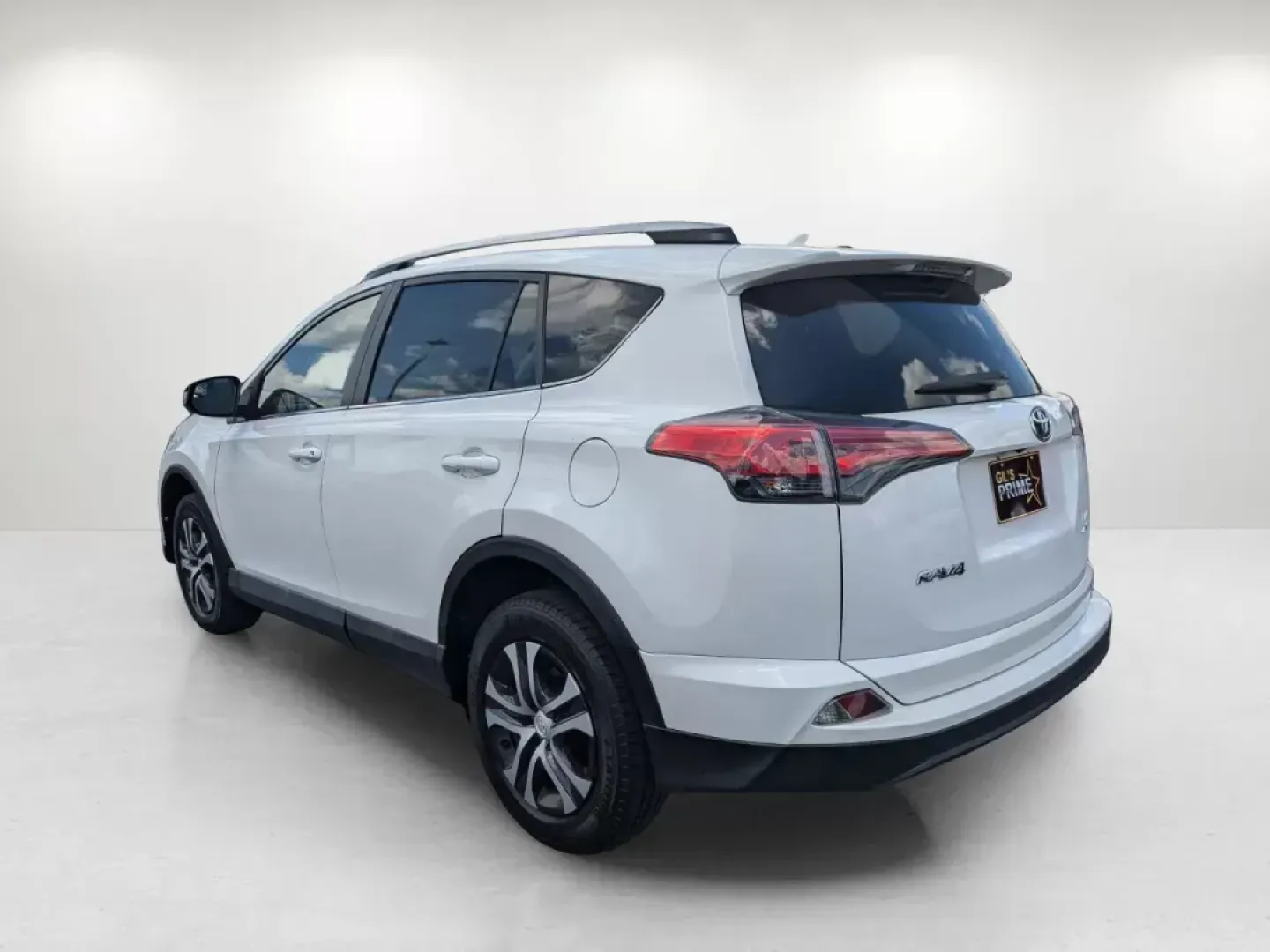 2016 Toyota RAV4 LE (2T3BFREV0GW) with an Other engine, located at 5115 14th Ave., Columbus, GA, 31904, (706) 323-0345, 32.511494, -84.971046 - **Explore New Adventures with the 2016 Toyota RAV4 LE Perfect for Your Active Lifestyle!**<br /> <br /> Are you ready to elevate your daily commute or weekend getaway? The 2016 Toyota RAV4 LE is here to accompany you on all your journeys, whether you're navigating the bustling streets of Columbus, - Photo#6