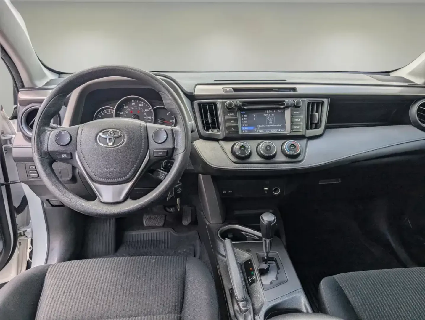 2016 Toyota RAV4 LE (2T3BFREV0GW) with an Other engine, located at 5115 14th Ave., Columbus, GA, 31904, (706) 323-0345, 32.511494, -84.971046 - **Explore New Adventures with the 2016 Toyota RAV4 LE Perfect for Your Active Lifestyle!**<br /> <br /> Are you ready to elevate your daily commute or weekend getaway? The 2016 Toyota RAV4 LE is here to accompany you on all your journeys, whether you're navigating the bustling streets of Columbus, - Photo#11