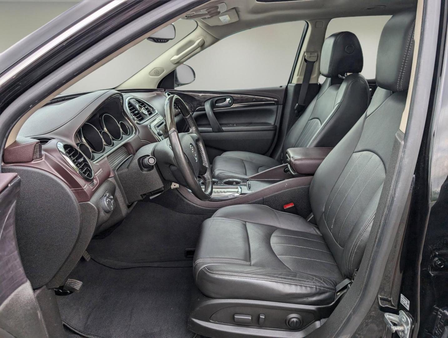 2017 /Ebony with Dark Plum interior accents Buick Enclave Leather (5GAKRBKD5HJ) with an Gas V6 3.6L/217 engine, 6-Speed Automatic transmission, located at 5115 14th Ave., Columbus, GA, 31904, (706) 323-0345, 32.511494, -84.971046 - 2017 Buick Enclave Leather - Photo#9