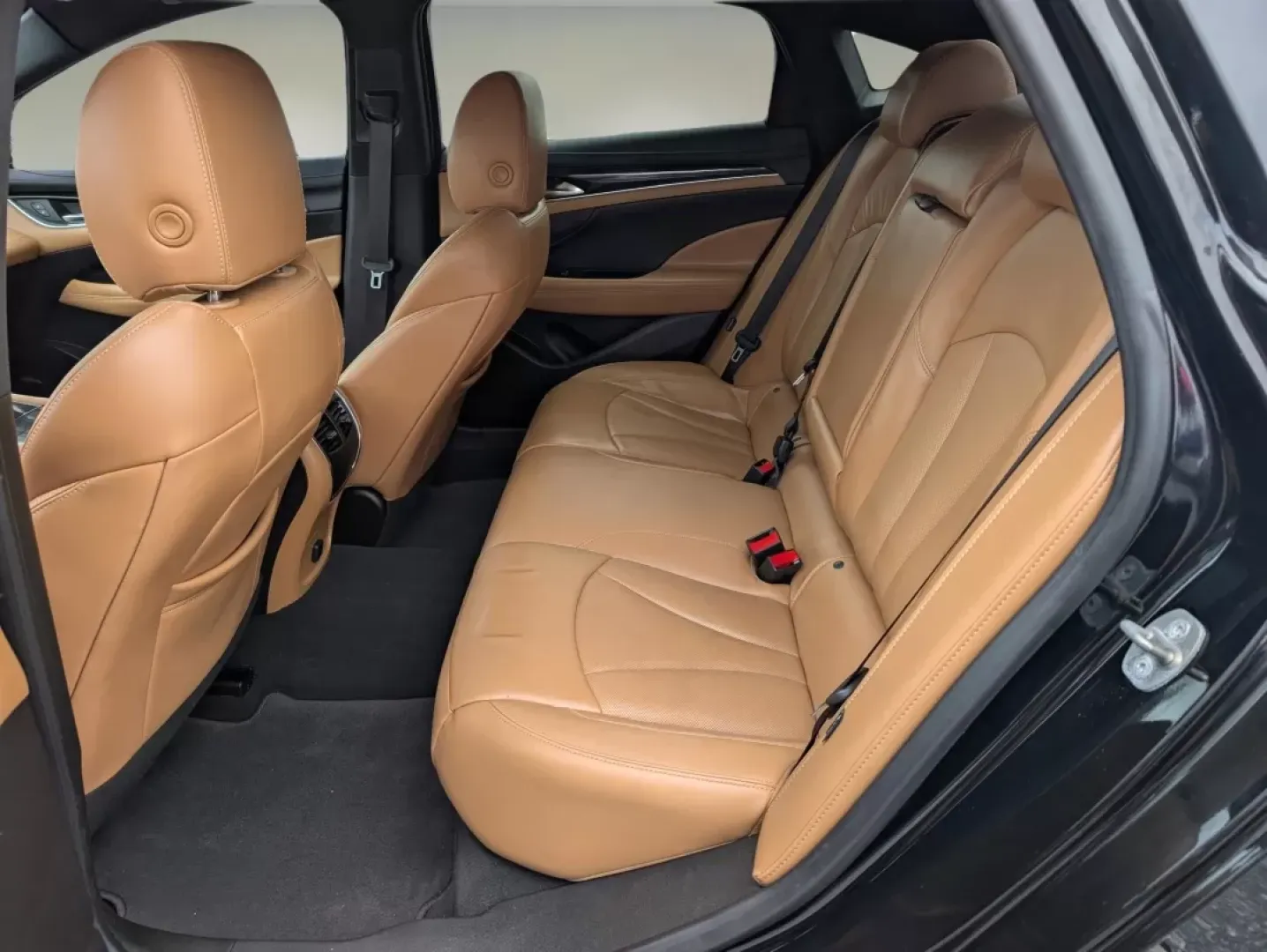 2017 /Brandy Buick LaCrosse Essence (1G4ZP5SS8HU) with an Other engine, located at 1430 Gateway Drive, Opelika, AL, 36801, (334) 239-0944, 32.637871, -85.409790 - Are you in the market for a stylish and reliable sedan that fits seamlessly into your everyday life? Look no further! The 2017 Buick LaCrosse Essence is here to elevate your daily commute and weekend adventures alike. With its elegant design and advanced features, this vehicle perfectly suits anyone - Photo#10