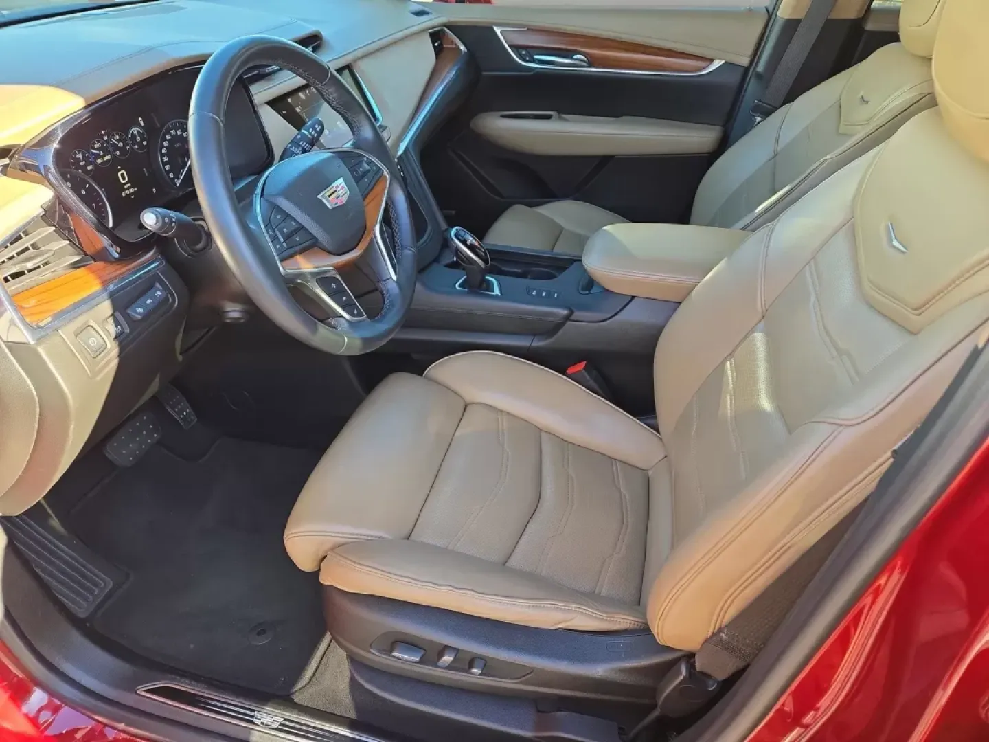 2017 /Maple Sugar Cadillac XT5 Platinum AWD (1GYKNFRS1HZ) with an Other engine, located at 3959 U.S. 80 W, Phenix City, AL, 36870, (334) 297-4885, 32.469296, -85.135185 - **Unleash Luxury and Adventure with the 2017 Cadillac XT5 Platinum AWD at Gils Auto!**<br /> <br /> Imagine driving through the vibrant streets of Phenix City, AL, with the wind in your hair and the luxurious comfort of a 2017 Cadillac XT5 Platinum AWD. This SUV is designed for those who crave a lif - Photo#11