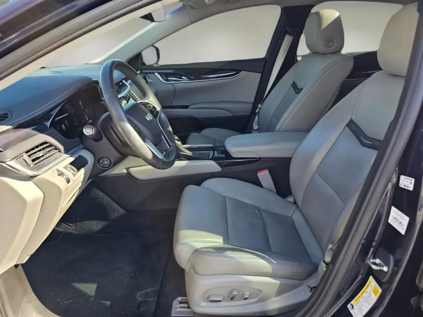 2017 /Medium Titanium with Jet Black accents Cadillac XTS Luxury (2G61M5S36H9) with an Other engine, located at 3959 U.S. 80 W, Phenix City, AL, 36870, (334) 297-4885, 32.469296, -85.135185 - Experience luxury like never before with the 2017 Cadillac XTS, now available at Gils Auto! Located at 3959 U.S. 80 W, Phenix City, AL 36870, our Buy Here Pay Here dealership specializes in providing exceptional vehicles with in-house financing options. Whether you're commuting daily, planning weeke - Photo#9