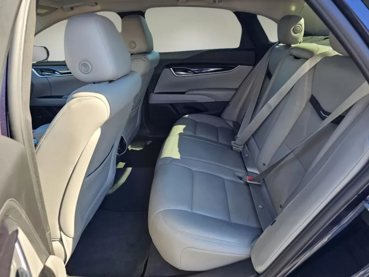 2017 /Medium Titanium with Jet Black accents Cadillac XTS Luxury (2G61M5S36H9) with an Other engine, located at 3959 U.S. 80 W, Phenix City, AL, 36870, (334) 297-4885, 32.469296, -85.135185 - Experience luxury like never before with the 2017 Cadillac XTS, now available at Gils Auto! Located at 3959 U.S. 80 W, Phenix City, AL 36870, our Buy Here Pay Here dealership specializes in providing exceptional vehicles with in-house financing options. Whether you're commuting daily, planning weeke - Photo#14