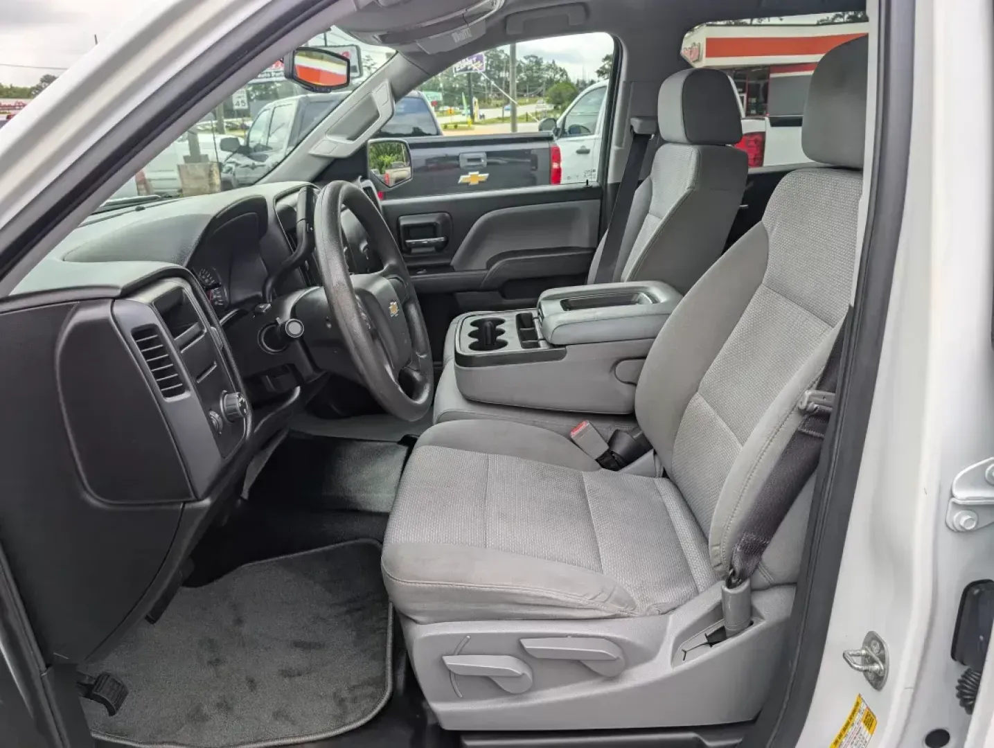 2017 /Dark Ash with Jet Black Interior Accents Chevrolet Silverado 1500 LS (3GCPCNEC5HG) with an Gas V8 5.3L/325 engine, 6-Speed Automatic transmission, located at 3959 U.S. 80 W, Phenix City, AL, 36870, (334) 297-4885, 32.469296, -85.135185 - 2017 Chevrolet Silverado 1500 LS - Photo#10
