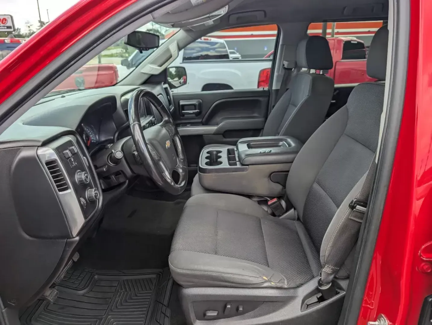 2017 /Jet Black Chevrolet Silverado 1500 LT (3GCUKREC8HG) with an Other engine, located at 3959 U.S. 80 W, Phenix City, AL, 36870, (334) 297-4885, 32.469296, -85.135185 - **Adventure Awaits with the 2017 Chevrolet Silverado 1500 LT! Perfect for Life's Journeys!**<br /> <br /> Are you ready to elevate your driving experience? Whether you're hauling gear for a weekend camping trip, commuting to work in comfort, or need a reliable truck for daily errands, the 2017 Chevr - Photo#8