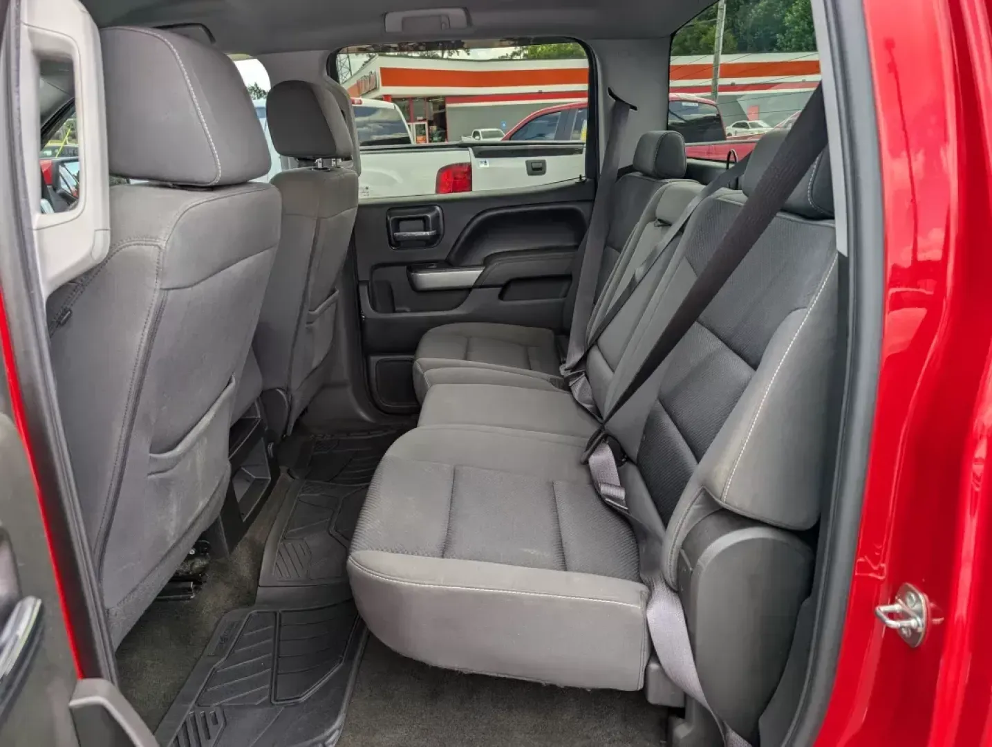 2017 /Jet Black Chevrolet Silverado 1500 LT (3GCUKREC8HG) with an Other engine, located at 3959 U.S. 80 W, Phenix City, AL, 36870, (334) 297-4885, 32.469296, -85.135185 - **Adventure Awaits with the 2017 Chevrolet Silverado 1500 LT! Perfect for Life's Journeys!**<br /> <br /> Are you ready to elevate your driving experience? Whether you're hauling gear for a weekend camping trip, commuting to work in comfort, or need a reliable truck for daily errands, the 2017 Chevr - Photo#9