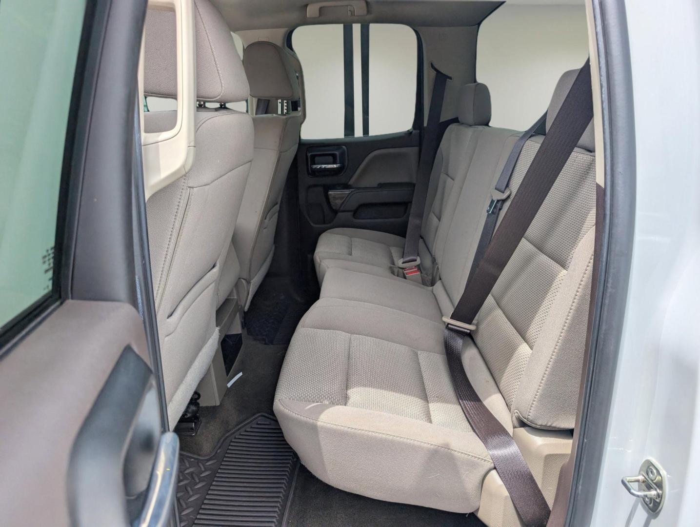 2017 /Cocoa/Dune Chevrolet Silverado 1500 LT (1GCRCRECXHZ) with an Gas/Ethanol V8 5.3L/325 engine, 6-Speed Automatic transmission, located at 3959 U.S. 80 W, Phenix City, AL, 36870, (334) 297-4885, 32.469296, -85.135185 - 2017 Chevrolet Silverado 1500 LT - Photo#11