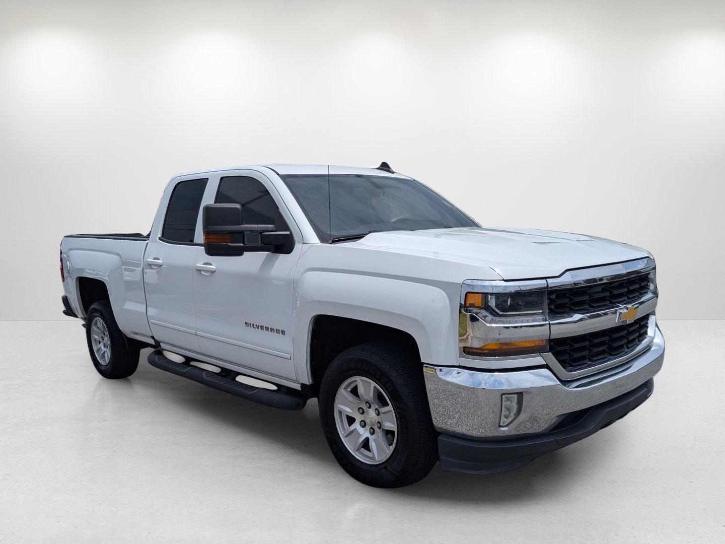 2017 /Cocoa/Dune Chevrolet Silverado 1500 LT (1GCRCRECXHZ) with an Gas/Ethanol V8 5.3L/325 engine, 6-Speed Automatic transmission, located at 3959 U.S. 80 W, Phenix City, AL, 36870, (334) 297-4885, 32.469296, -85.135185 - 2017 Chevrolet Silverado 1500 LT - Photo#2