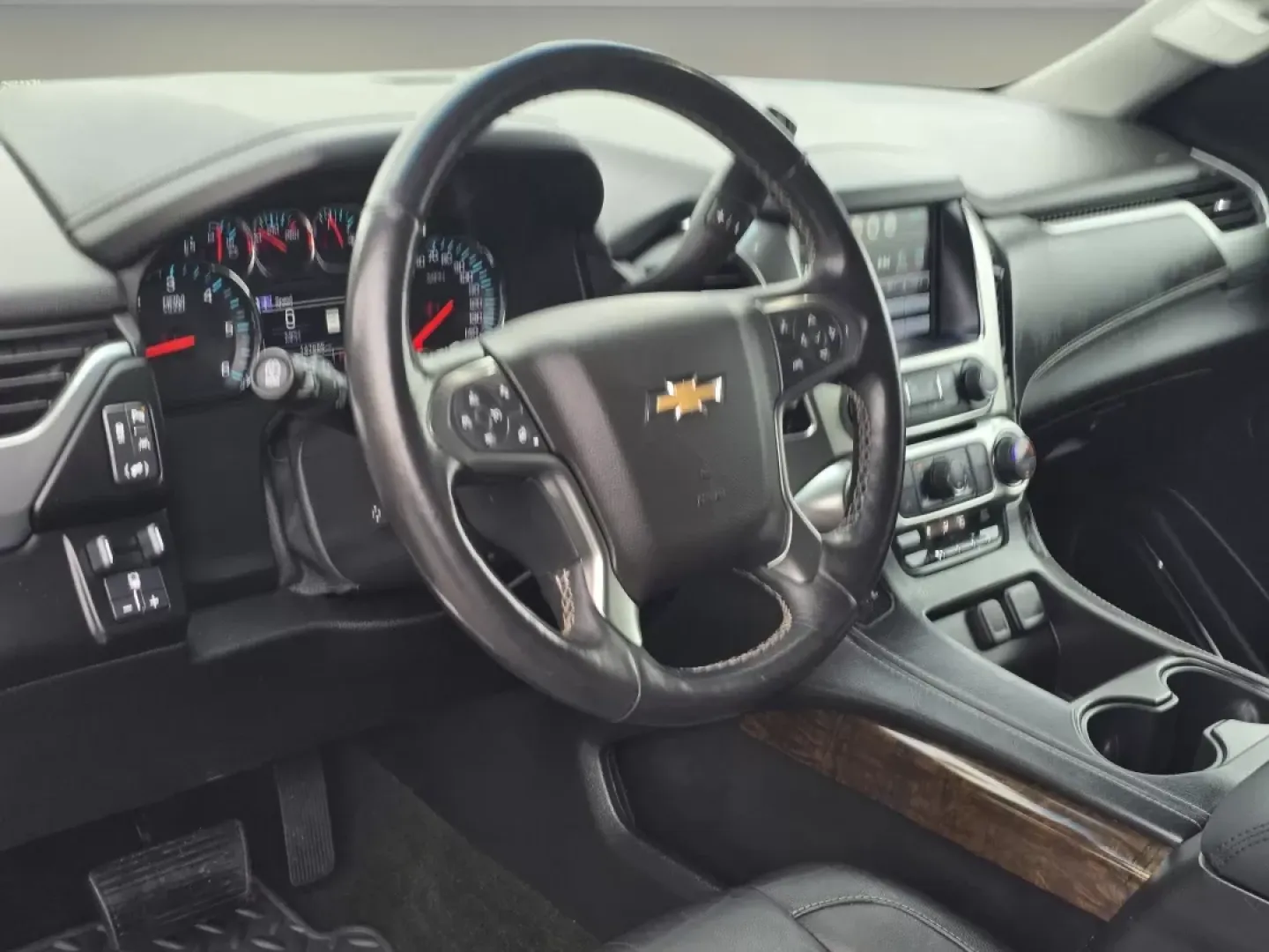 2017 /Jet Black Chevrolet Tahoe LT (1GNSCBKCXHR) with an Other engine, located at 804 22nd Ave, Phenix City, AL, 36870, (334) 297-1860, 32.484749, -85.024475 - **Elevate Your Family Adventures with the 2017 Chevrolet Tahoe LT!**<br /> <br /> Are you ready to elevate your family adventures? The 2017 Chevrolet Tahoe LT is the perfect blend of style, comfort, and capability, making it an ideal choice for families and weekend explorers alike. With ample space, - Photo#11