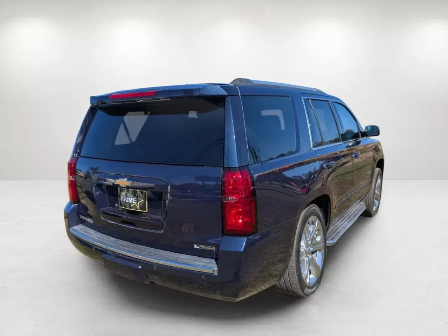 2017 /Cocoa/Dune Chevrolet Tahoe Premier (1GNSCCKC7HR) with an Other engine, located at 804 22nd Ave, Phenix City, AL, 36870, (334) 297-1860, 32.484749, -85.024475 - Are you in the market for a versatile and spacious SUV that can keep up with your active lifestyle? Look no further than this stunning 2017 Chevrolet Tahoe Premier, available now at Gils Auto in Phenix City, AL. Perfect for growing families, adventurers, or anyone who needs a reliable vehicle for lo - Photo#4