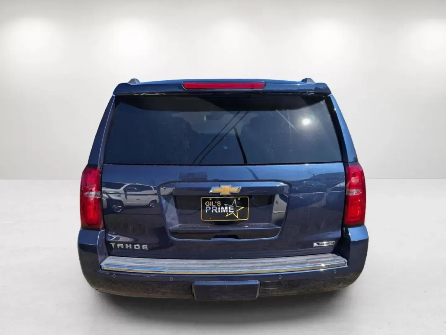 2017 /Cocoa/Dune Chevrolet Tahoe Premier (1GNSCCKC7HR) with an Other engine, located at 804 22nd Ave, Phenix City, AL, 36870, (334) 297-1860, 32.484749, -85.024475 - Are you in the market for a versatile and spacious SUV that can keep up with your active lifestyle? Look no further than this stunning 2017 Chevrolet Tahoe Premier, available now at Gils Auto in Phenix City, AL. Perfect for growing families, adventurers, or anyone who needs a reliable vehicle for lo - Photo#5