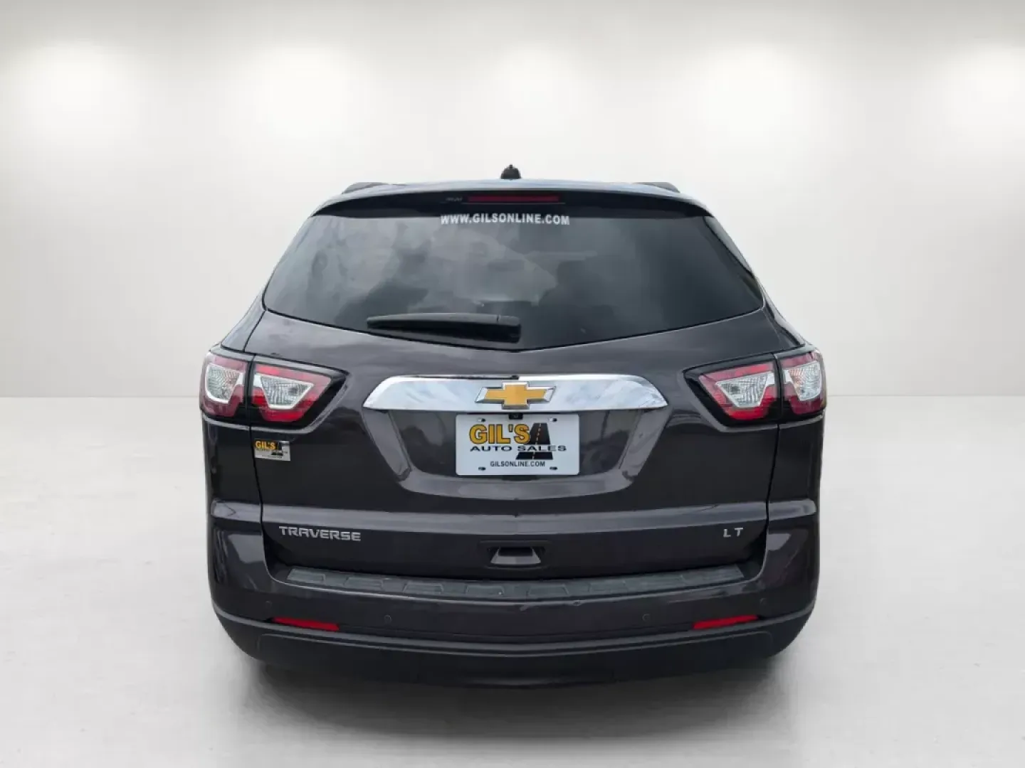 2017 /Ebony Chevrolet Traverse LT (1GNKRGKD5HJ) with an Gas V6 3.6L/217 engine, 6-Speed Automatic transmission, located at 521 Old Farm Lane Rd, Prattville, AL, 36066, (334) 325-1505, 32.482460, -86.416367 - **Adventure Awaits with the 2017 Chevrolet Traverse LT at Gils Auto - Your Reliable Buy Here Pay Here Dealership in Prattville, AL!**<br /> <br /> Are you ready to elevate your family adventures and conquer those weekend getaways? The 2017 Chevrolet Traverse LT is your perfect travel companion. With - Photo#5