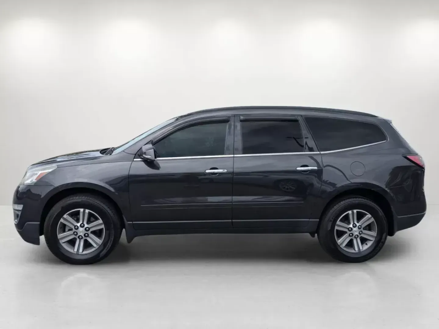 2017 /Ebony Chevrolet Traverse LT (1GNKRGKD5HJ) with an Gas V6 3.6L/217 engine, 6-Speed Automatic transmission, located at 521 Old Farm Lane Rd, Prattville, AL, 36066, (334) 325-1505, 32.482460, -86.416367 - **Adventure Awaits with the 2017 Chevrolet Traverse LT at Gils Auto - Your Reliable Buy Here Pay Here Dealership in Prattville, AL!**<br /> <br /> Are you ready to elevate your family adventures and conquer those weekend getaways? The 2017 Chevrolet Traverse LT is your perfect travel companion. With - Photo#7