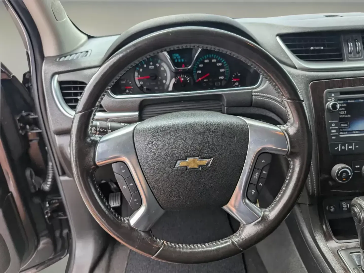 2017 /Ebony Chevrolet Traverse LT (1GNKRGKD5HJ) with an Gas V6 3.6L/217 engine, 6-Speed Automatic transmission, located at 521 Old Farm Lane Rd, Prattville, AL, 36066, (334) 325-1505, 32.482460, -86.416367 - **Adventure Awaits with the 2017 Chevrolet Traverse LT at Gils Auto - Your Reliable Buy Here Pay Here Dealership in Prattville, AL!**<br /> <br /> Are you ready to elevate your family adventures and conquer those weekend getaways? The 2017 Chevrolet Traverse LT is your perfect travel companion. With - Photo#15