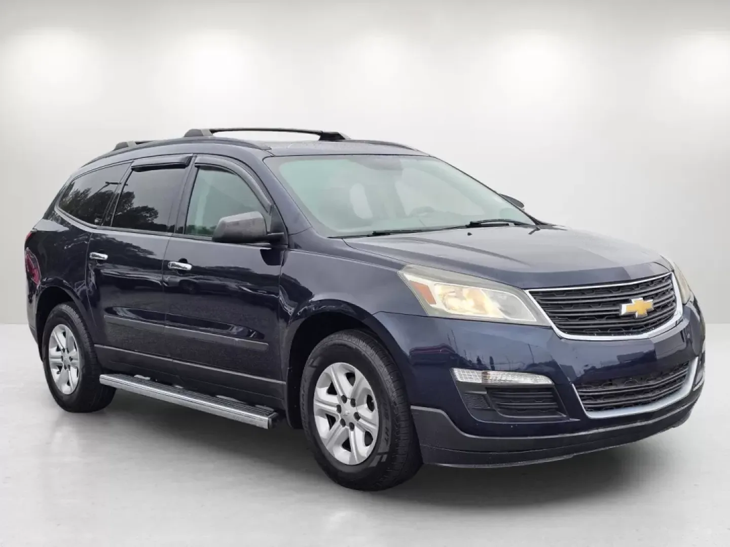2017 /Dark Titanium/Light Titanium Chevrolet Traverse LS (1GNKRFKD4HJ) with an Other engine, located at 7000 Northlake Connector, Columbus, GA, 31904, (706) 987-8085, 32.524975, -84.978134 - **Explore the Open Road with the 2017 Chevrolet Traverse LS-Your Family's Perfect Companion!**<br /> <br /> Are you ready to elevate your family adventures? The 2017 Chevrolet Traverse LS is not just a vehicle; it's a lifestyle statement ideal for growing families and weekend explorers. With ample s - Photo#2