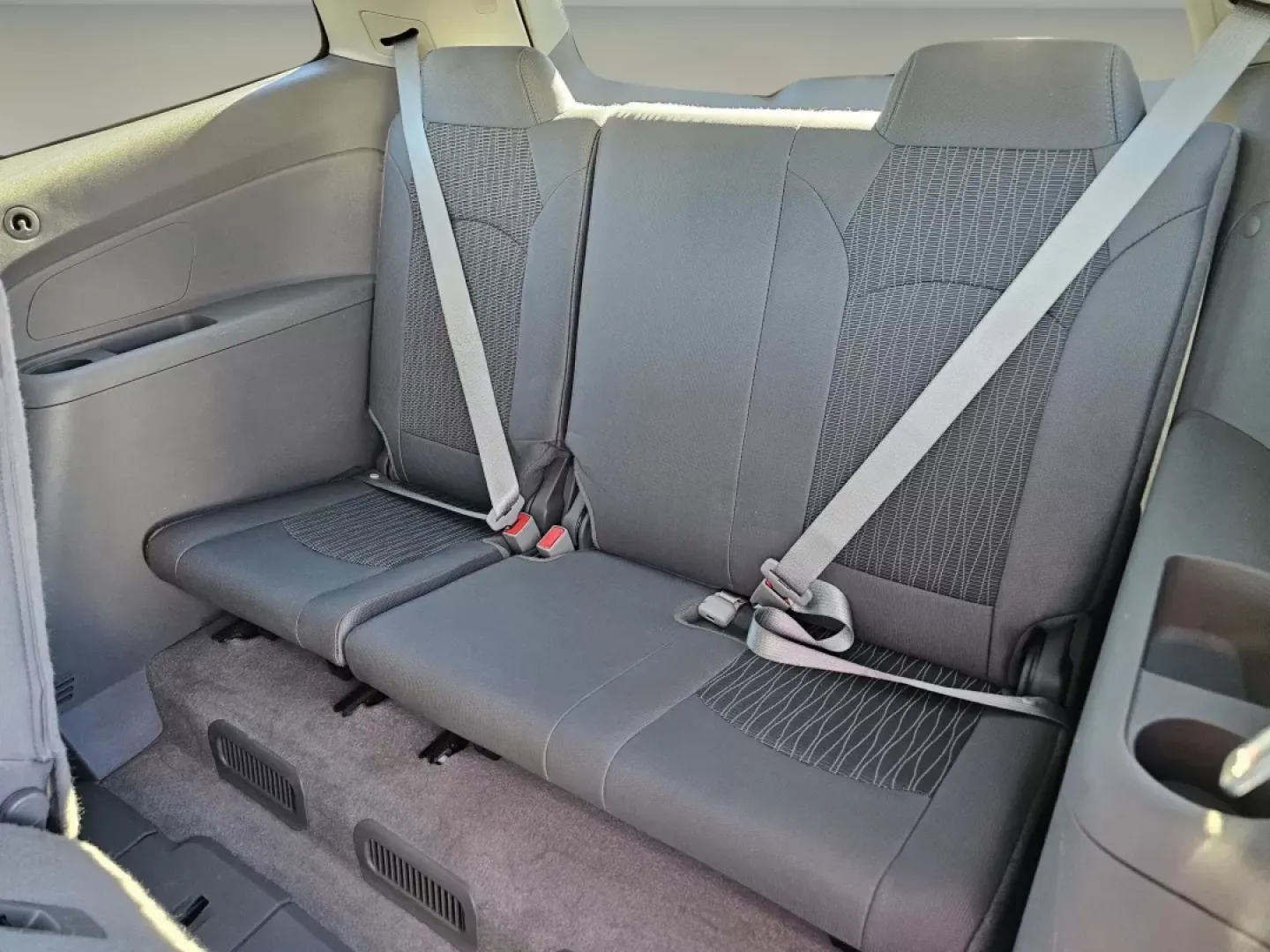 2017 /Dark Titanium/Light Titanium Chevrolet Traverse LS (1GNKRFED6HJ) with an Other engine, located at 7000 Northlake Connector, Columbus, GA, 31904, (706) 987-8085, 32.524975, -84.978134 - **Explore Your Next Adventure with the 2017 Chevrolet Traverse at Gils Auto!**<br /> <br /> Are you ready for family road trips, weekend adventures, or simply a reliable vehicle for daily commutes? Look no further than the 2017 Chevrolet Traverse LS, a versatile SUV that fits a variety of lifestyles - Photo#14