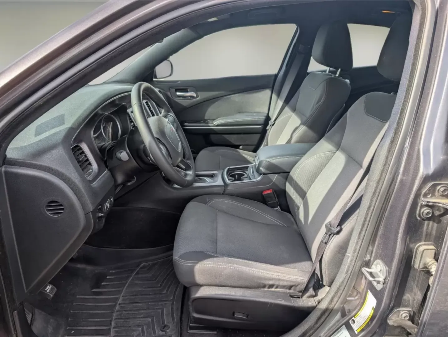 2017 /Black Dodge Charger SE (2C3CDXBG0HH) with an Other engine, located at 1430 Gateway Drive, Opelika, AL, 36801, (334) 239-0944, 32.637871, -85.409790 - **Unleash Your Inner Adventurer with the 2017 Dodge Charger SE!**<br /> <br /> Are you ready to elevate your driving experience in Columbus, GA? Whether you're a growing family looking for reliable transport or an adventurous spirit craving weekend getaways, the 2017 Dodge Charger SE is the perfect - Photo#9