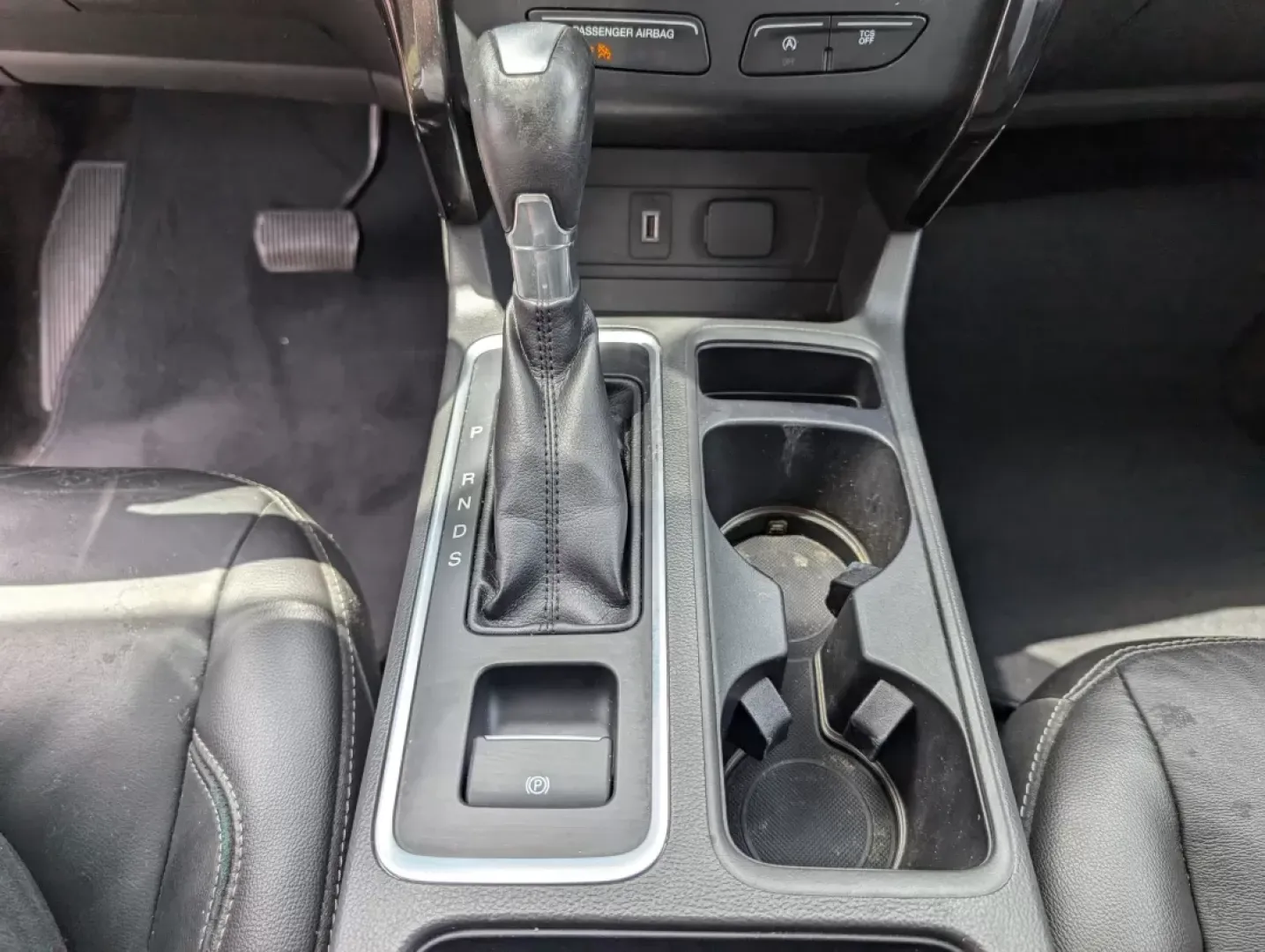 2017 Ford Escape Titanium (1FMCU0JDXHU) with an Other engine, located at 521 Old Farm Lane Rd, Prattville, AL, 36066, (334) 325-1505, 32.482460, -86.416367 - Experience the freedom of the open road with the 2017 Ford Escape Titanium, a versatile and stylish SUV that's perfect for your next family adventure or daily commute. Designed for those who seek comfort, reliability, and advanced technology, this vehicle is ideal for growing families, budget-consci - Photo#12