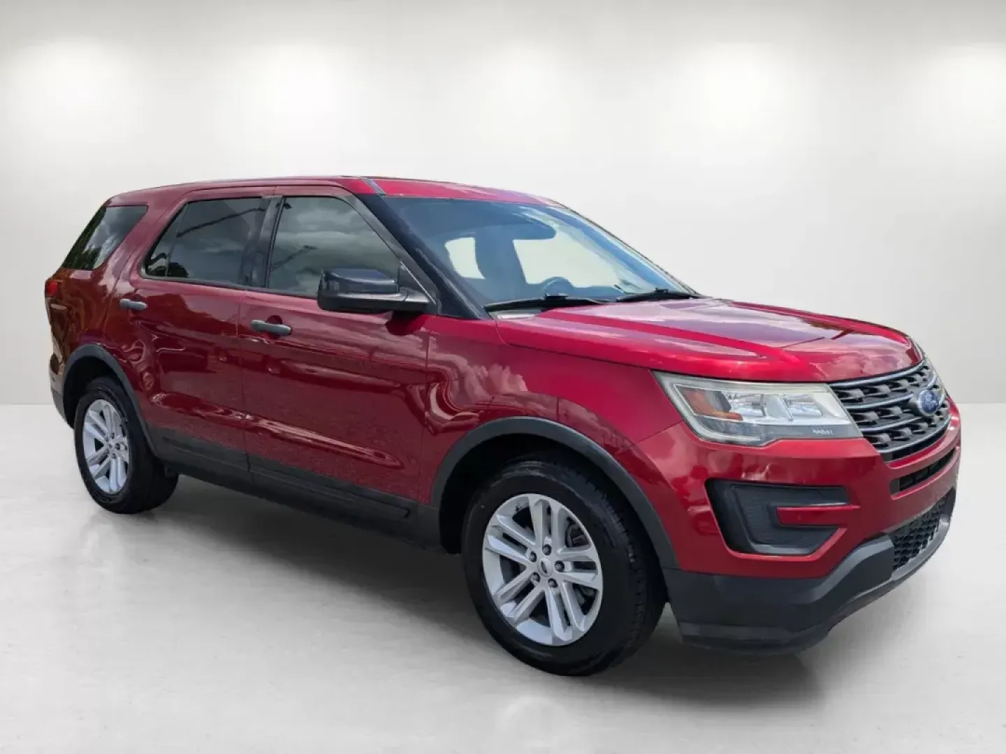 2017 Ford Explorer Base (1FM5K7BH5HG) with an Intercooled Turbo Premium Unleaded I-4 2.3 L/140 engine, 6-Speed Automatic w/OD transmission, located at 3959 U.S. 80 W, Phenix City, AL, 36870, (334) 297-4885, 32.469296, -85.135185 - 2017 Ford Explorer Base - Photo#3