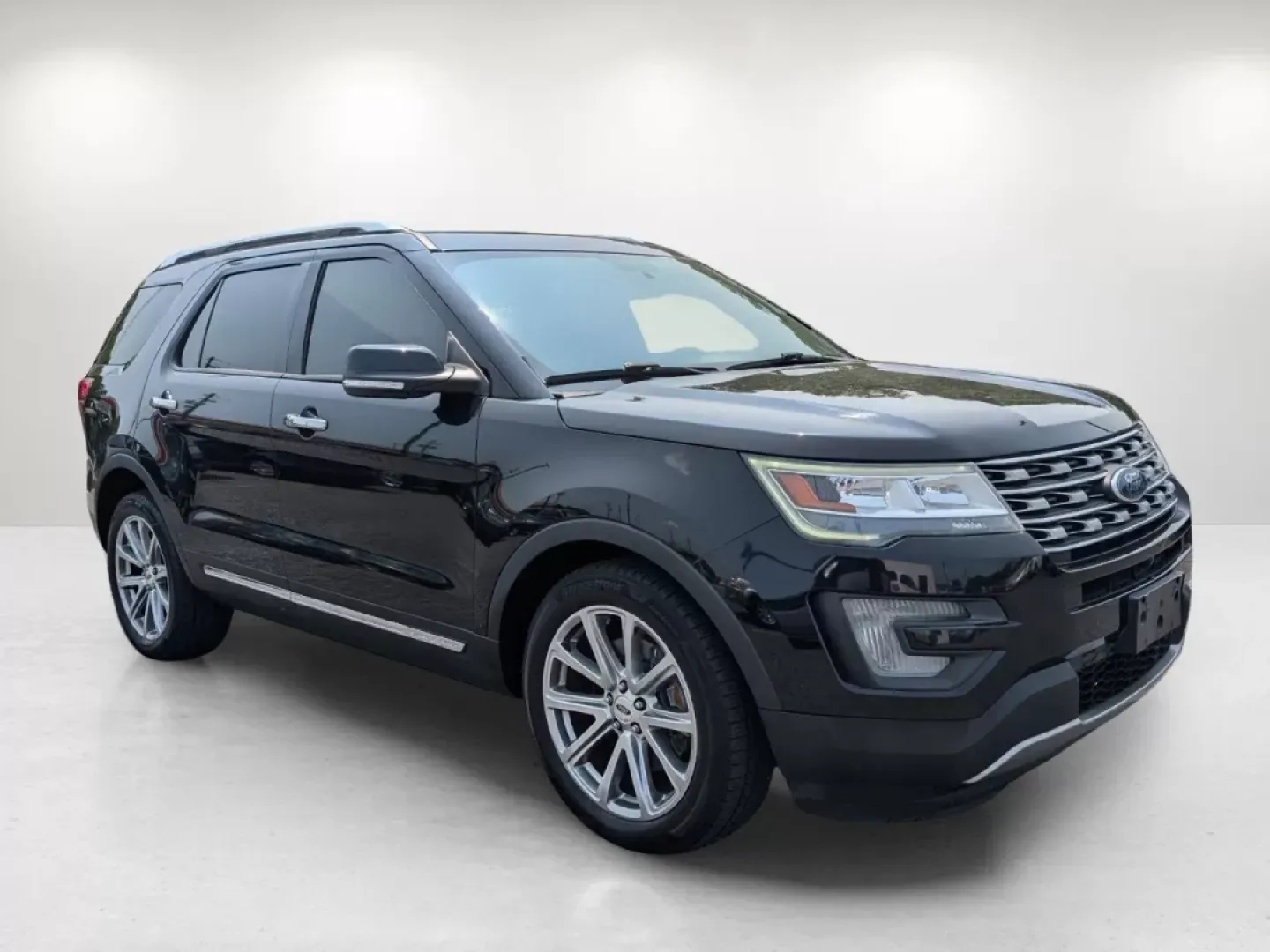 2017 Ford Explorer Limited (1FM5K7F85HG) with an Other engine, located at 7000 Northlake Connector, Columbus, GA, 31904, (706) 987-8085, 32.524975, -84.978134 - 2017 Ford Explorer Limited - Photo#2