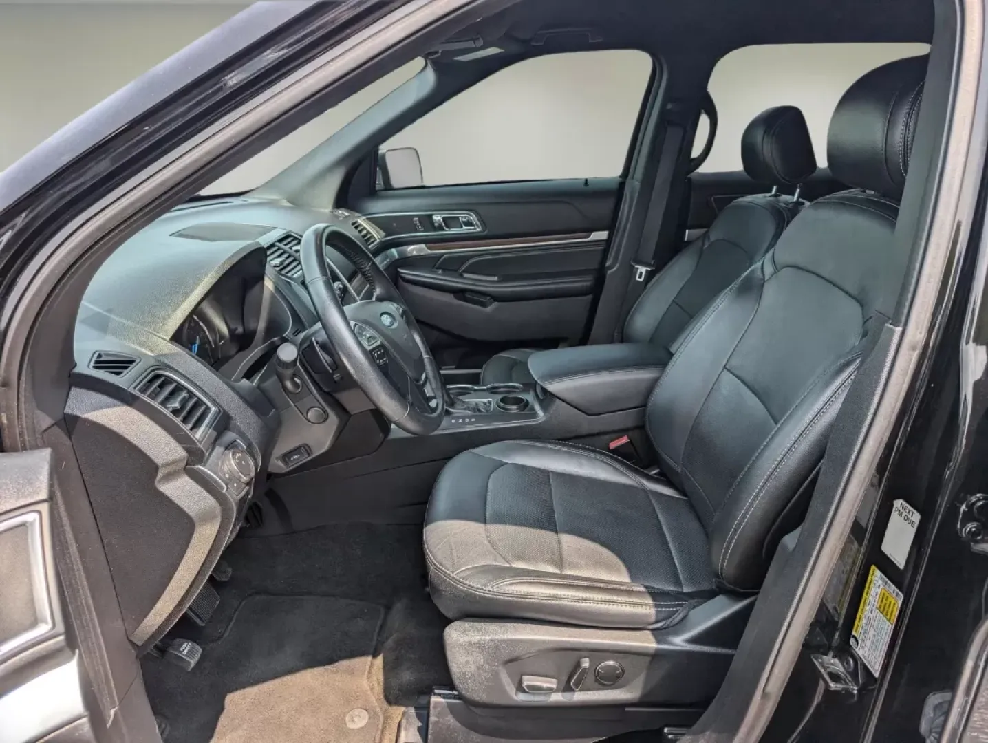 2017 Ford Explorer Limited (1FM5K7F85HG) with an Other engine, located at 7000 Northlake Connector, Columbus, GA, 31904, (706) 987-8085, 32.524975, -84.978134 - 2017 Ford Explorer Limited - Photo#9