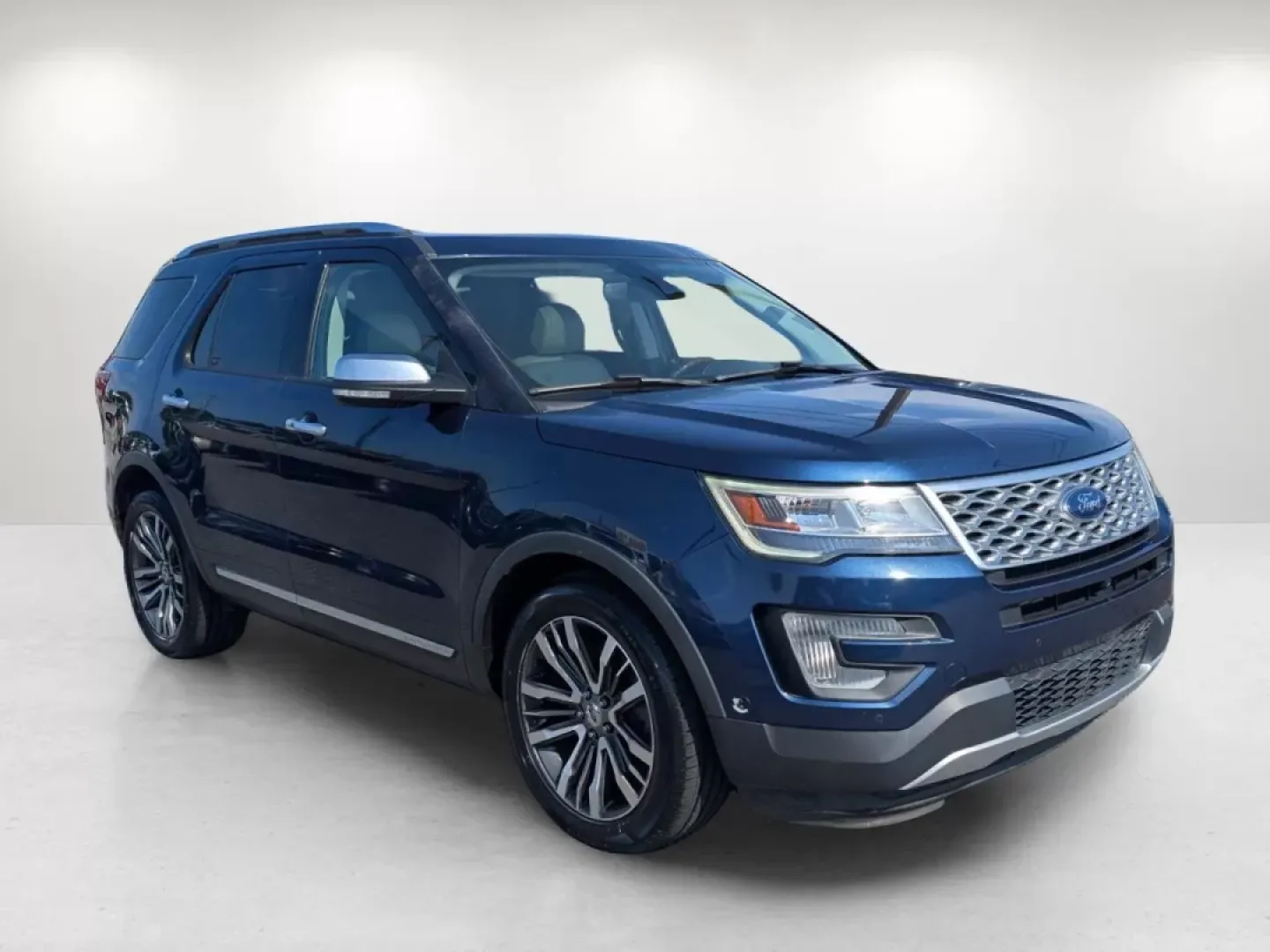 2017 Ford Explorer Platinum (1FM5K8HT7HG) with an Other engine, located at 7000 Northlake Connector, Columbus, GA, 31904, (706) 987-8085, 32.524975, -84.978134 - **Discover the Ultimate Family SUV: 2017 Ford Explorer Platinum at Gils Auto!**<br /> <br /> Are you looking for a vehicle that can transform your family outings into unforgettable adventures? The 2017 Ford Explorer Platinum is the perfect solution for growing families, outdoor enthusiasts, and anyo - Photo#3