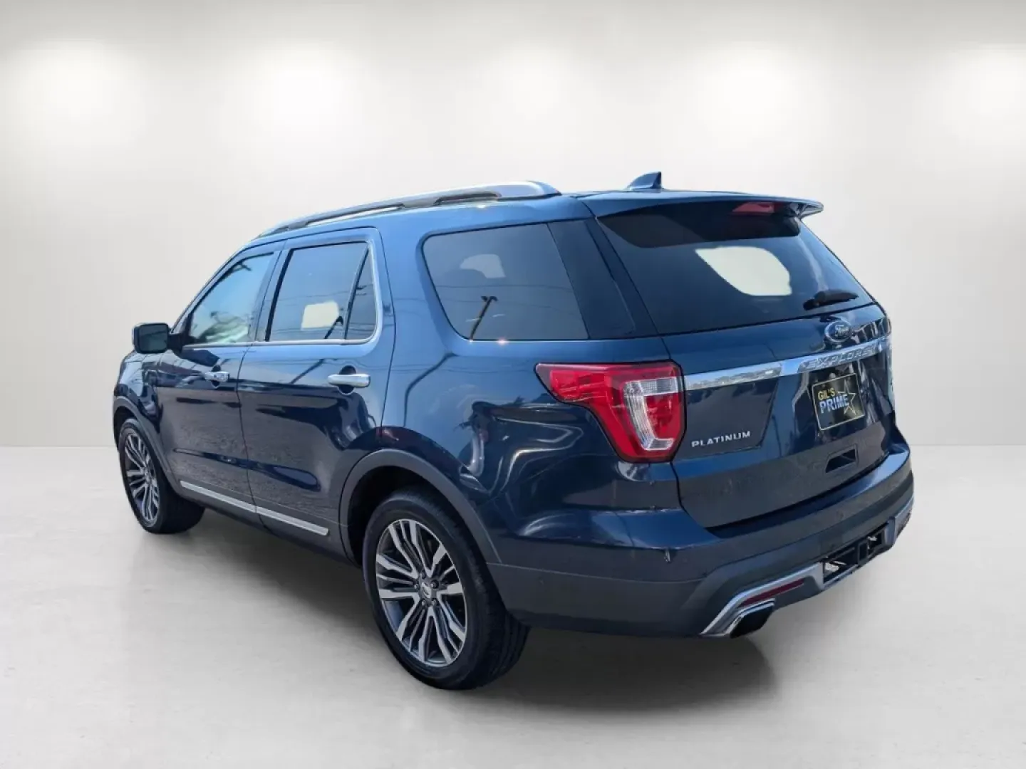 2017 Ford Explorer Platinum (1FM5K8HT7HG) with an Other engine, located at 7000 Northlake Connector, Columbus, GA, 31904, (706) 987-8085, 32.524975, -84.978134 - **Discover the Ultimate Family SUV: 2017 Ford Explorer Platinum at Gils Auto!**<br /> <br /> Are you looking for a vehicle that can transform your family outings into unforgettable adventures? The 2017 Ford Explorer Platinum is the perfect solution for growing families, outdoor enthusiasts, and anyo - Photo#7