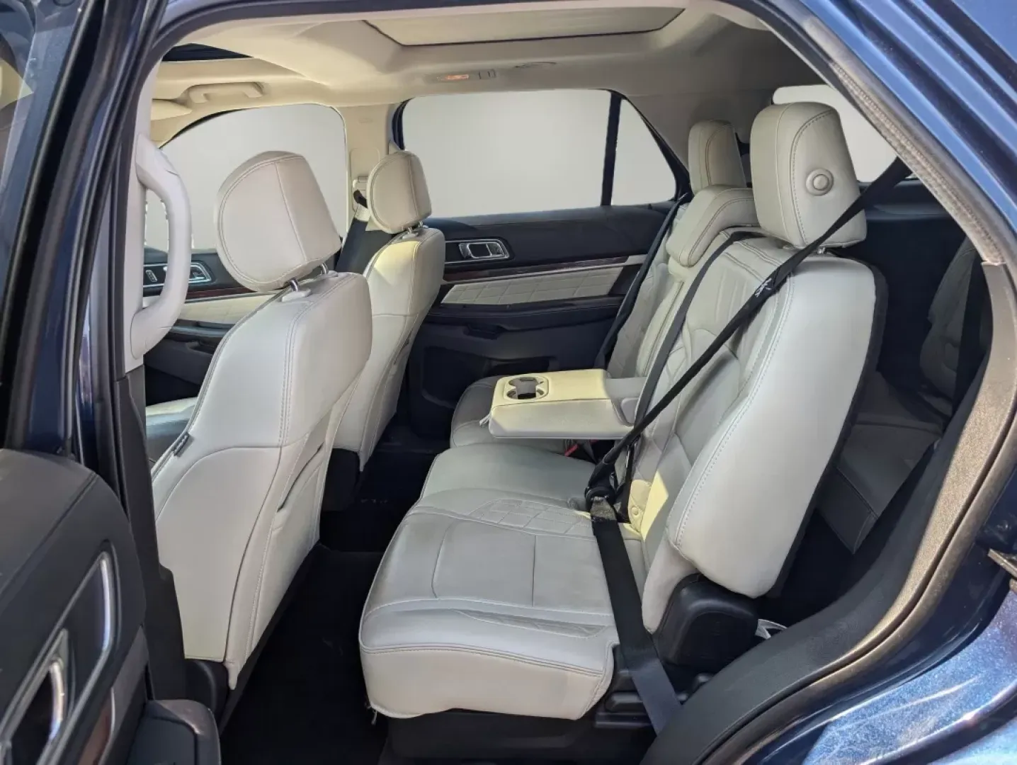 2017 Ford Explorer Platinum (1FM5K8HT7HG) with an Other engine, located at 7000 Northlake Connector, Columbus, GA, 31904, (706) 987-8085, 32.524975, -84.978134 - **Discover the Ultimate Family SUV: 2017 Ford Explorer Platinum at Gils Auto!**<br /> <br /> Are you looking for a vehicle that can transform your family outings into unforgettable adventures? The 2017 Ford Explorer Platinum is the perfect solution for growing families, outdoor enthusiasts, and anyo - Photo#11