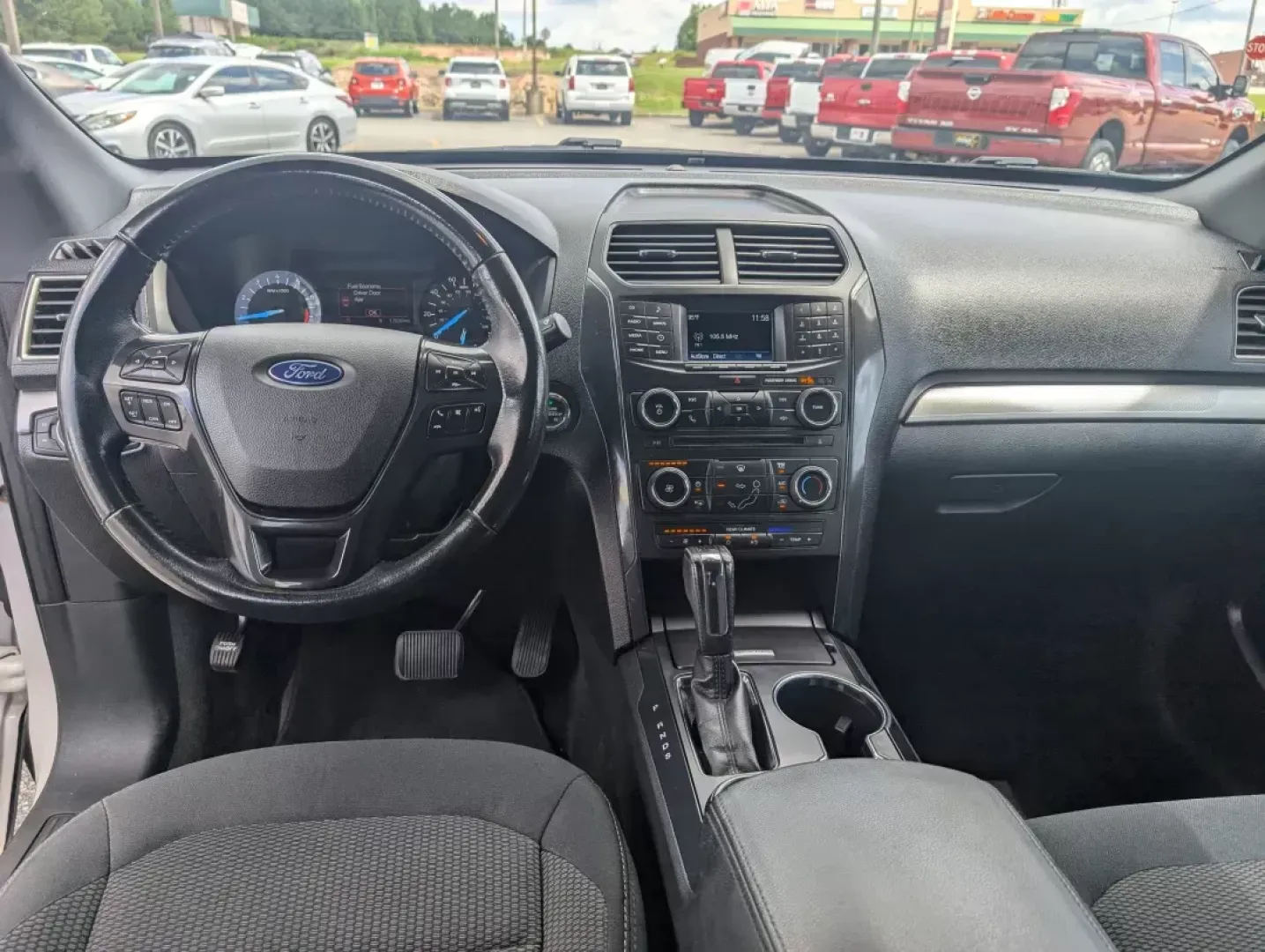 2017 Ford Explorer XLT (1FM5K7D86HG) with an Other engine, located at 3959 U.S. 80 W, Phenix City, AL, 36870, (334) 297-4885, 32.469296, -85.135185 - **Discover Adventure with the 2017 Ford Explorer XLT Your Perfect Family SUV!**<br /> <br /> Are you ready to embark on new family adventures or make those daily commutes more enjoyable? Picture this: a spacious, comfortable SUV that's ready for weekend getaways, school drop-offs, and everything in - Photo#12