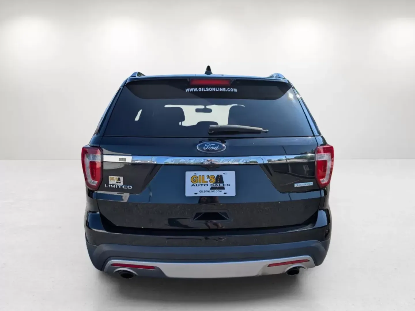 2017 Ford Explorer Limited (1FM5K7FH8HG) with an Other engine, located at 804 22nd Ave, Phenix City, AL, 36870, (334) 297-1860, 32.484749, -85.024475 - **Discover Adventure with the 2017 Ford Explorer Limited at Gils Auto - Phenix City #2!** <br /> <br /> Are you ready to elevate your lifestyle with a vehicle that combines comfort, versatility, and style? The 2017 Ford Explorer Limited is the perfect companion for family road trips, weekend getawa - Photo#6