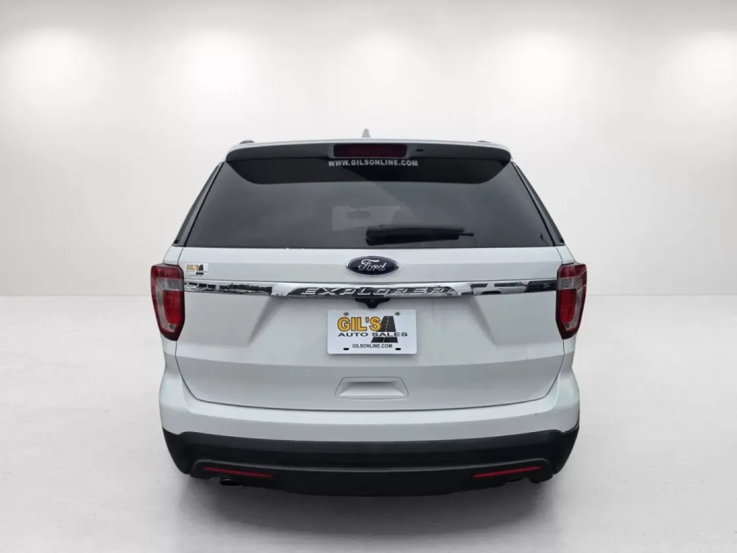 2017 Ford Explorer Base (1FM5K7B82HG) with an Other engine, located at 1430 Gateway Drive, Opelika, AL, 36801, (334) 239-0944, 32.637871, -85.409790 - **Unleash Adventure with the 2017 Ford Explorer at Gils Auto - Phenix City!**<br /> <br /> Are you ready to explore new horizons with your family or embark on thrilling weekend adventures? The 2017 Ford Explorer, available now at Gils Auto in Phenix City, AL, is the perfect vehicle to elevate your l - Photo#4