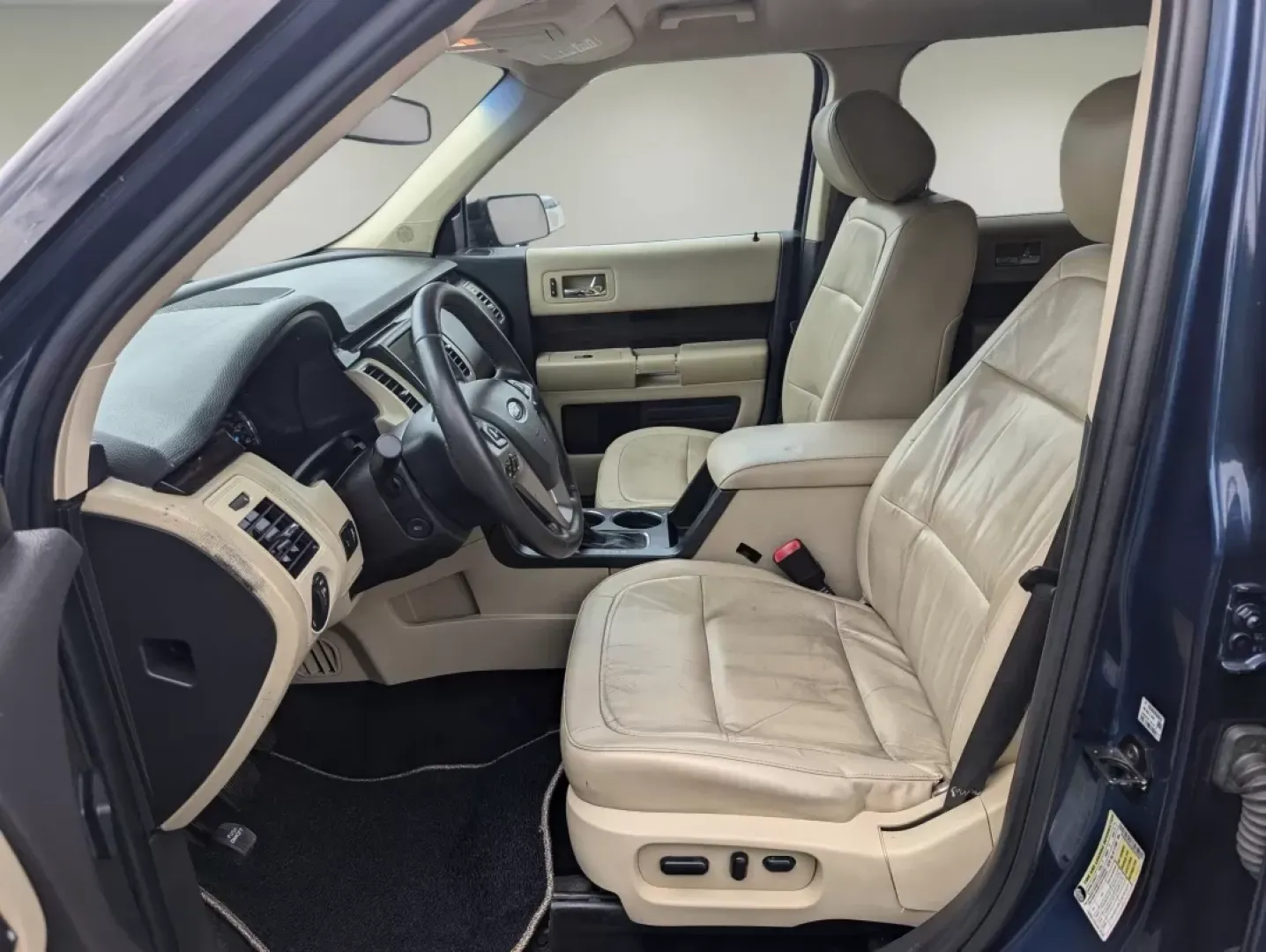 2017 Ford Flex SEL (2FMGK5C8XHB) with an Other engine, located at 804 22nd Ave, Phenix City, AL, 36870, (334) 297-1860, 32.484749, -85.024475 - **Discover Your Next Adventure with the 2017 Ford Flex SEL in Columbus, GA!**<br /> <br /> If you're on the lookout for a versatile and spacious vehicle that perfectly fits your active lifestyle, look no further than the 2017 Ford Flex SEL, available now at Gils Auto in Columbus, GA. This stylish cr - Photo#9