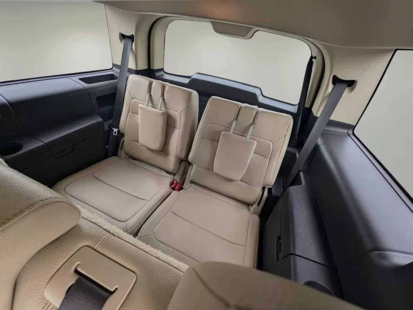 2017 Ford Flex SEL (2FMGK5C8XHB) with an Other engine, located at 804 22nd Ave, Phenix City, AL, 36870, (334) 297-1860, 32.484749, -85.024475 - **Discover Your Next Adventure with the 2017 Ford Flex SEL in Columbus, GA!**<br /> <br /> If you're on the lookout for a versatile and spacious vehicle that perfectly fits your active lifestyle, look no further than the 2017 Ford Flex SEL, available now at Gils Auto in Columbus, GA. This stylish cr - Photo#11