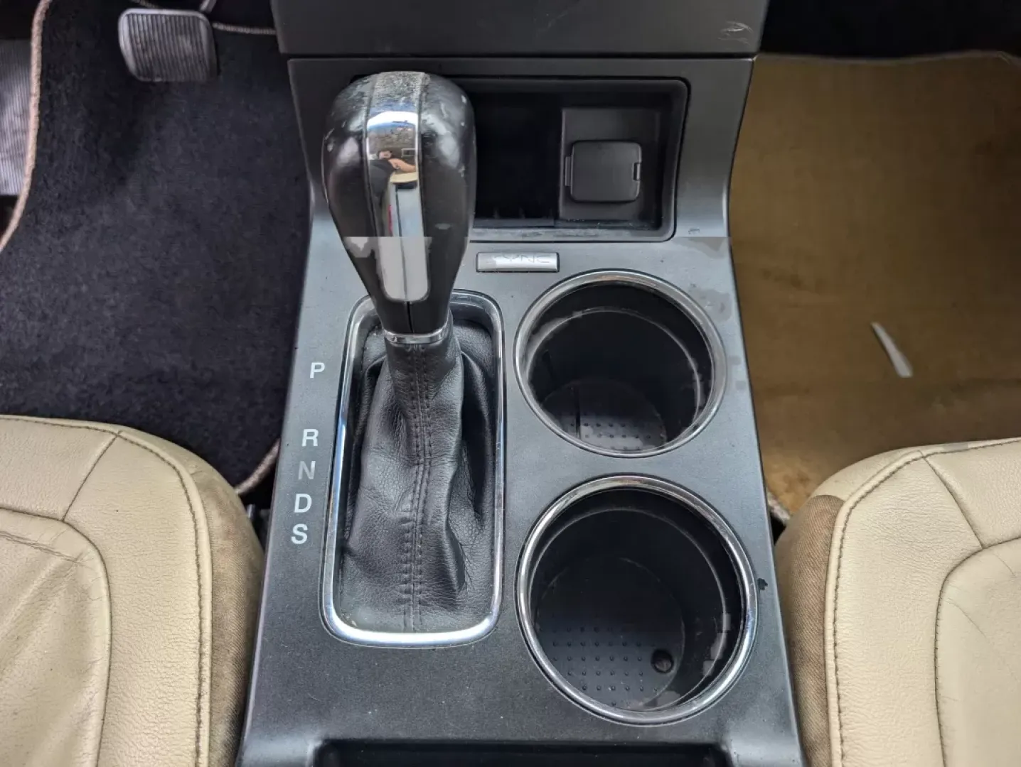 2017 Ford Flex SEL (2FMGK5C8XHB) with an Other engine, located at 804 22nd Ave, Phenix City, AL, 36870, (334) 297-1860, 32.484749, -85.024475 - **Discover Your Next Adventure with the 2017 Ford Flex SEL in Columbus, GA!**<br /> <br /> If you're on the lookout for a versatile and spacious vehicle that perfectly fits your active lifestyle, look no further than the 2017 Ford Flex SEL, available now at Gils Auto in Columbus, GA. This stylish cr - Photo#14