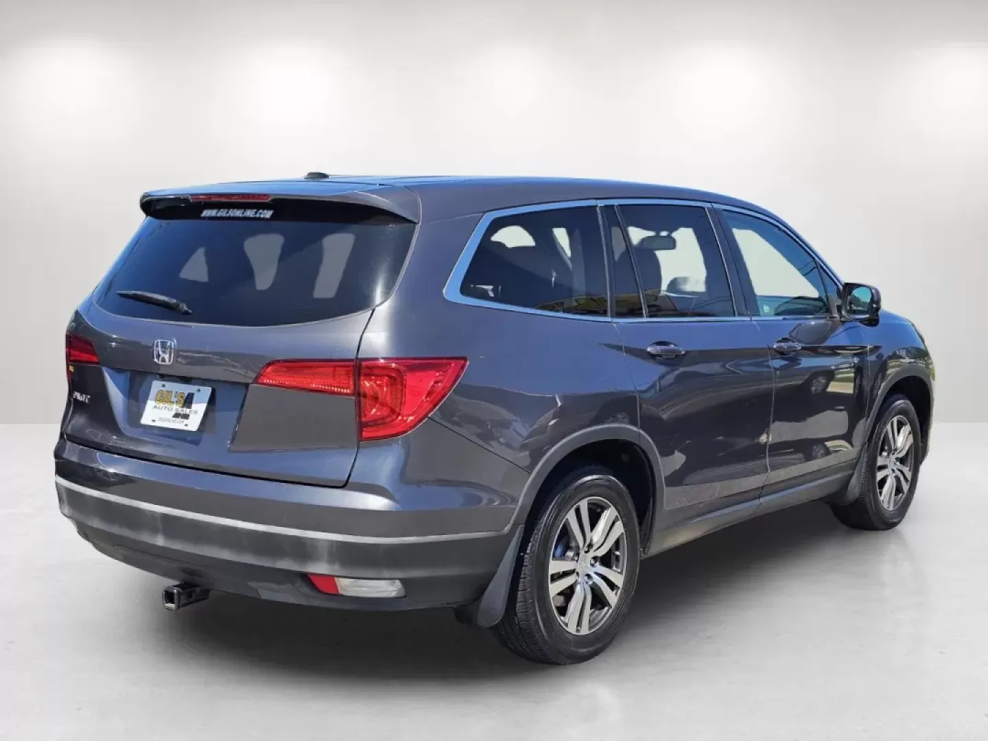 2017 Honda Pilot EX-L (5FNYF5H88HB) with an Other engine, located at 5115 14th Ave., Columbus, GA, 31904, (706) 323-0345, 32.511494, -84.971046 - **Discover Your Next Adventure with the 2017 Honda Pilot EX-L at Gils Auto!**<br /> <br /> Are you ready to elevate your family road trips or weekend getaways? The 2017 Honda Pilot EX-L is your ideal companion for creating unforgettable memories, whether you're heading to local attractions in Phenix - Photo#4