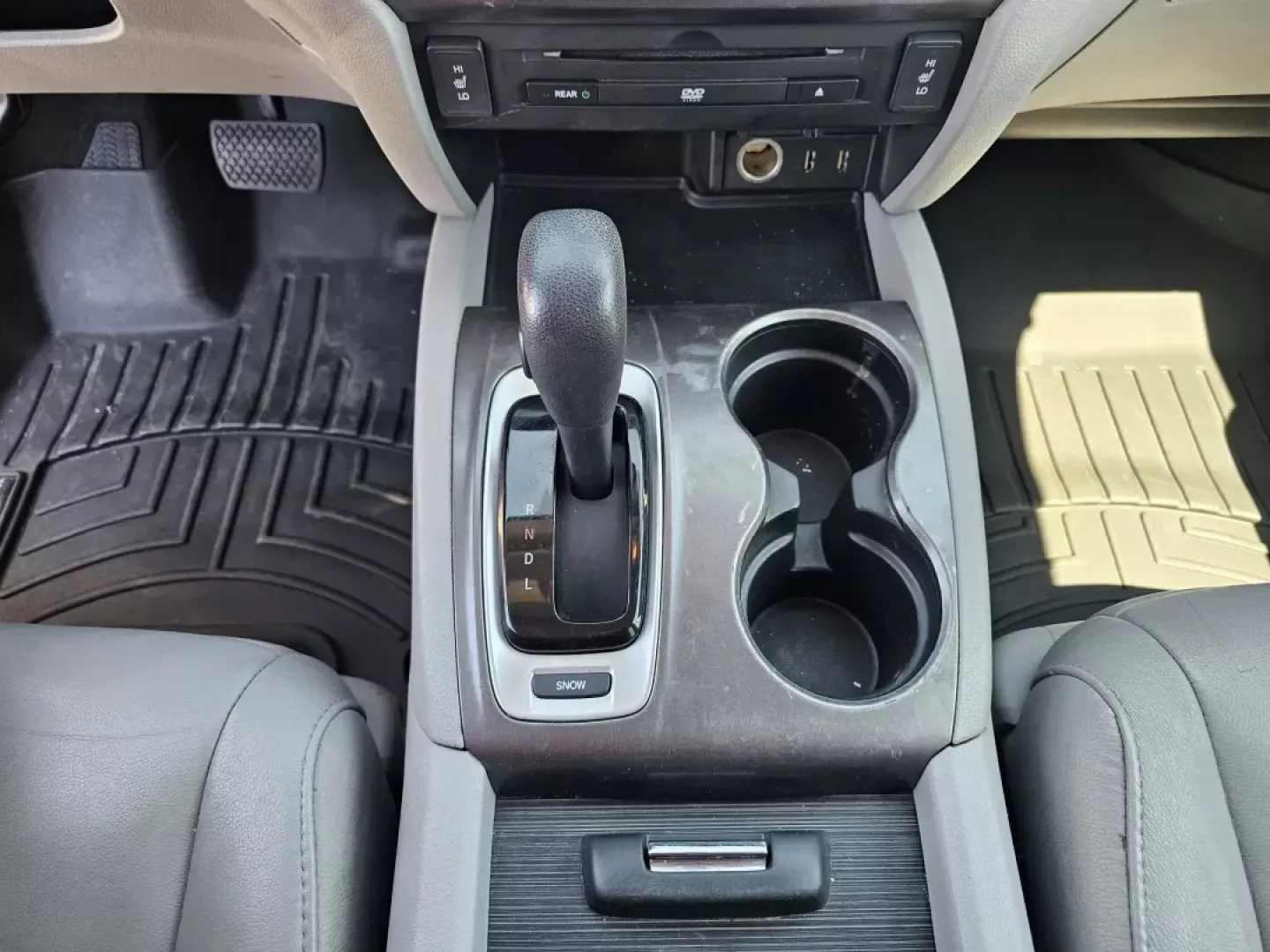 2017 Honda Pilot EX-L (5FNYF5H88HB) with an Other engine, located at 5115 14th Ave., Columbus, GA, 31904, (706) 323-0345, 32.511494, -84.971046 - **Discover Your Next Adventure with the 2017 Honda Pilot EX-L at Gils Auto!**<br /> <br /> Are you ready to elevate your family road trips or weekend getaways? The 2017 Honda Pilot EX-L is your ideal companion for creating unforgettable memories, whether you're heading to local attractions in Phenix - Photo#12