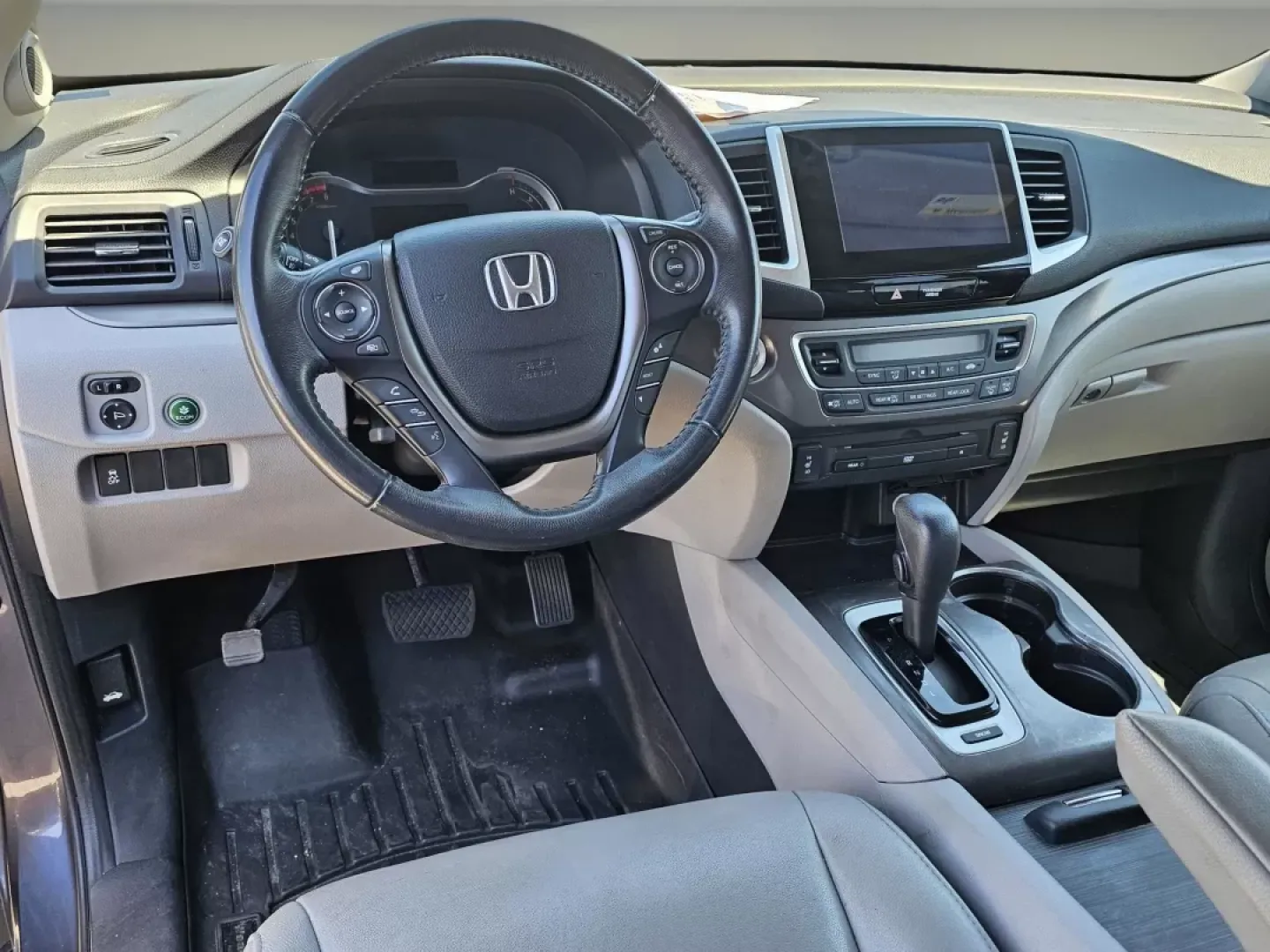 2017 Honda Pilot EX-L (5FNYF5H88HB) with an Other engine, located at 5115 14th Ave., Columbus, GA, 31904, (706) 323-0345, 32.511494, -84.971046 - **Discover Your Next Adventure with the 2017 Honda Pilot EX-L at Gils Auto!**<br /> <br /> Are you ready to elevate your family road trips or weekend getaways? The 2017 Honda Pilot EX-L is your ideal companion for creating unforgettable memories, whether you're heading to local attractions in Phenix - Photo#16