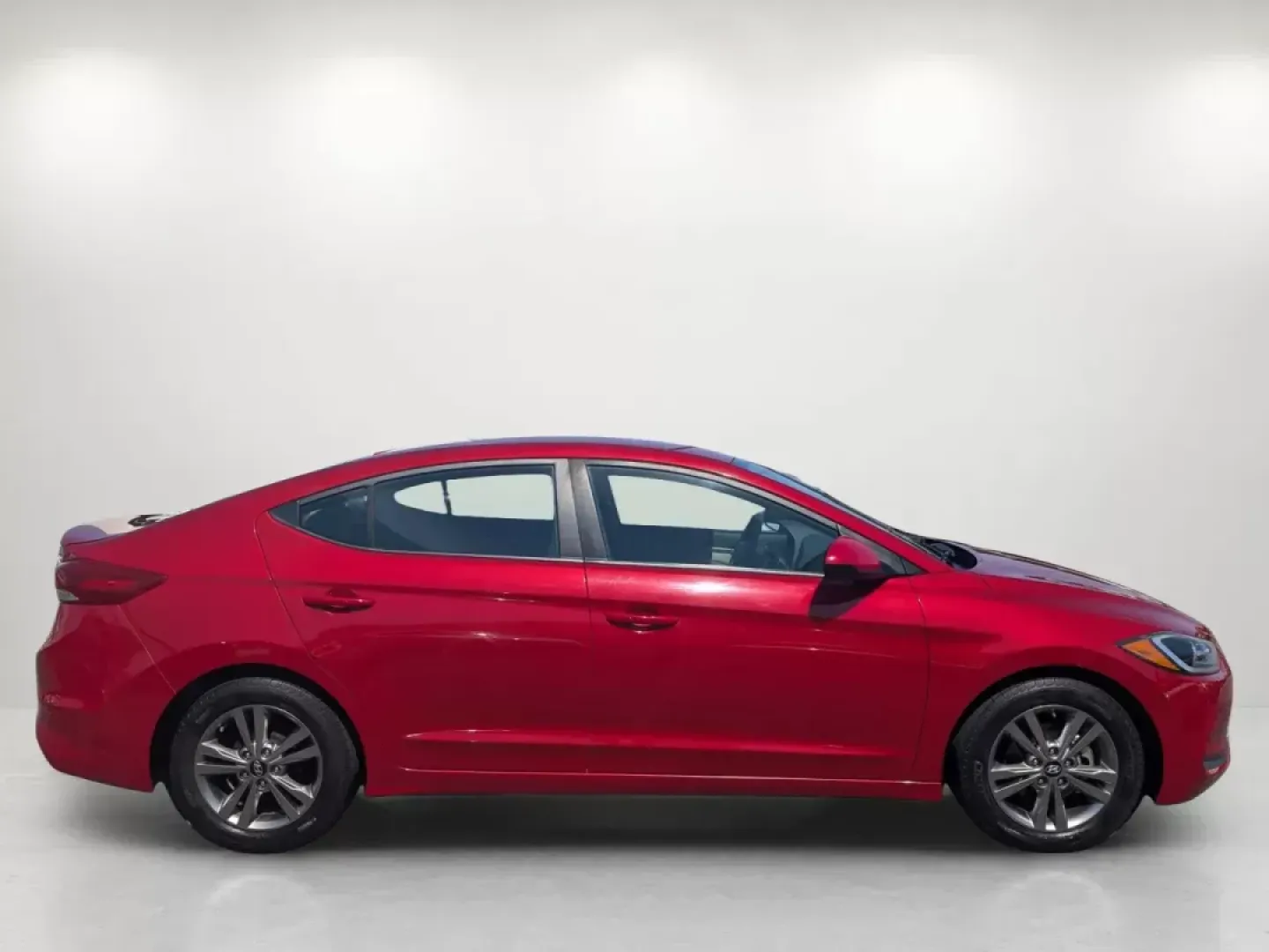 2017 /Beige Hyundai Elantra SE (KMHD84LF0HU) with an Regular Unleaded I-4 2.0 L/122 engine, located at 804 22nd Ave, Phenix City, AL, 36870, (334) 297-1860, 32.484749, -85.024475 - 2017 Hyundai Elantra SE - Photo#3