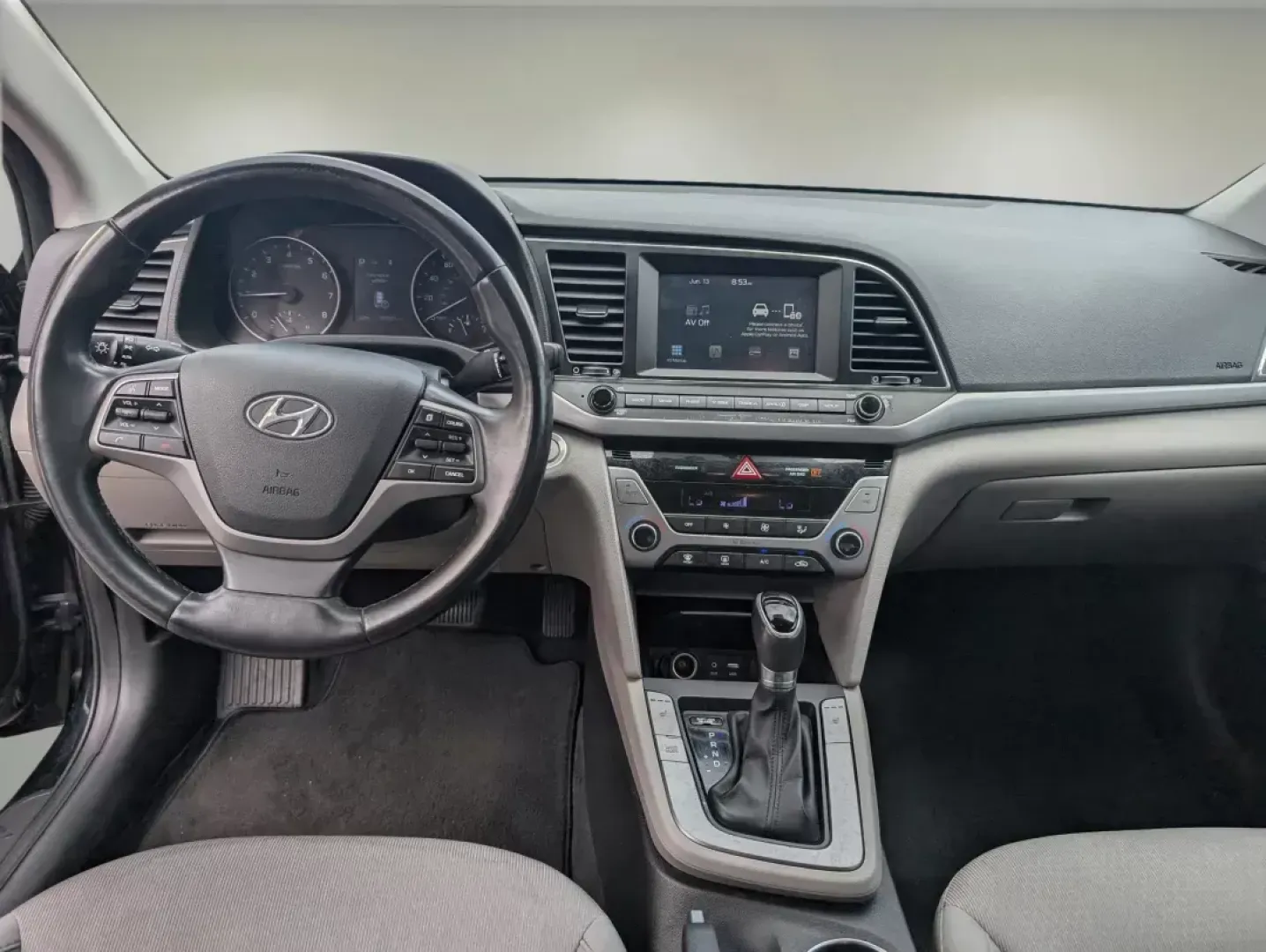 2017 /Gray Hyundai Elantra SE (5NPD84LF9HH) with an Regular Unleaded I-4 2.0 L/122 engine, located at 3959 U.S. 80 W, Phenix City, AL, 36870, (334) 297-4885, 32.469296, -85.135185 - 2017 Hyundai Elantra SE - Photo#12